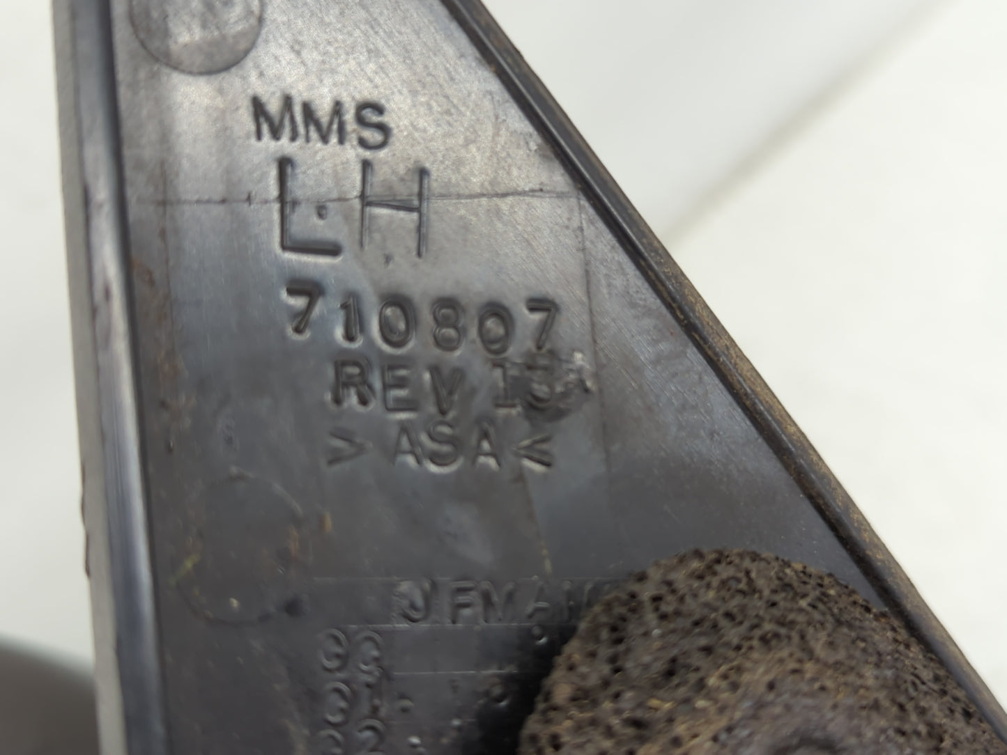 2002-2007 Jeep Liberty Driver Side View Mirror - Left Door Mirror OEM Used - Oemusedautoparts1.com