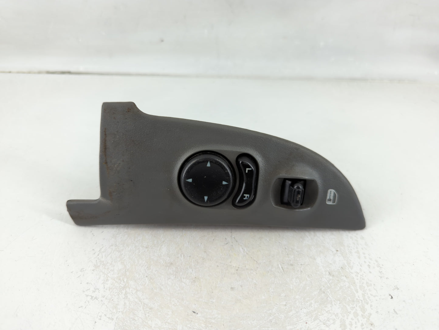 2004-2007 Jeep Liberty Master Power Window Switch Replacement Driver Side Left P/N:397540 Fits Fits 2004 2005 2006 2007 OEM 