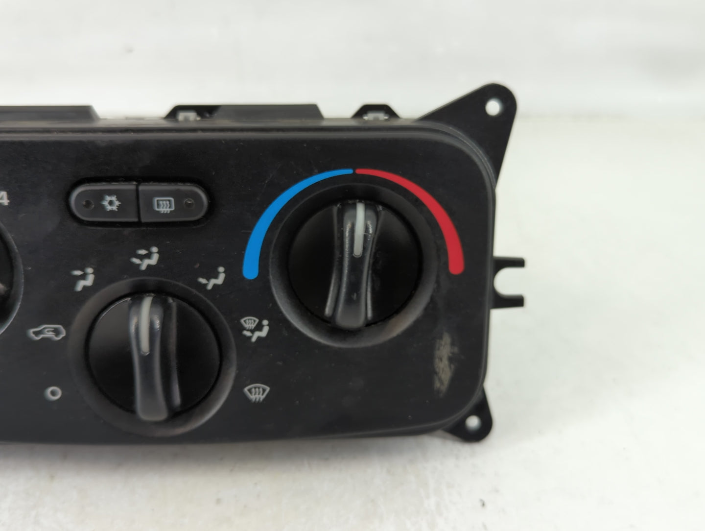 2004-2007 Jeep Liberty Climate Control Module Temperature AC/Heater Replacement P/N:P55037533AG Fits Fits 2004 2005 2006 200