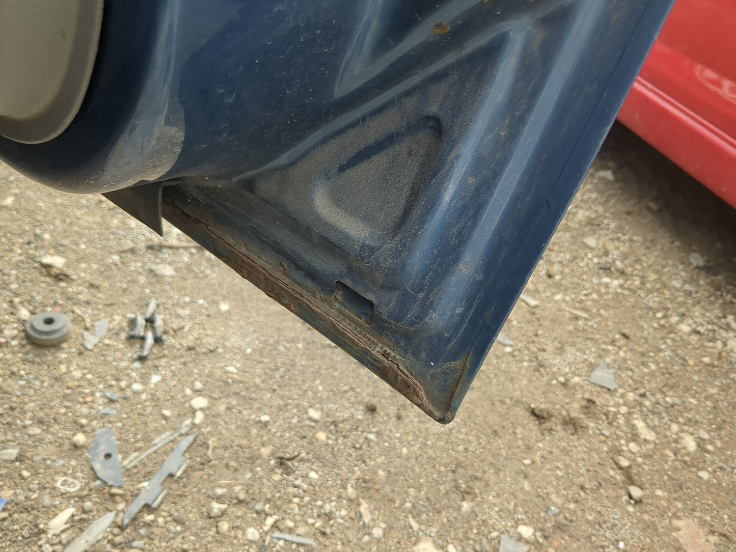 2002-2007 Jeep Liberty Passenger Front Door Oem - Oemusedautoparts1.com