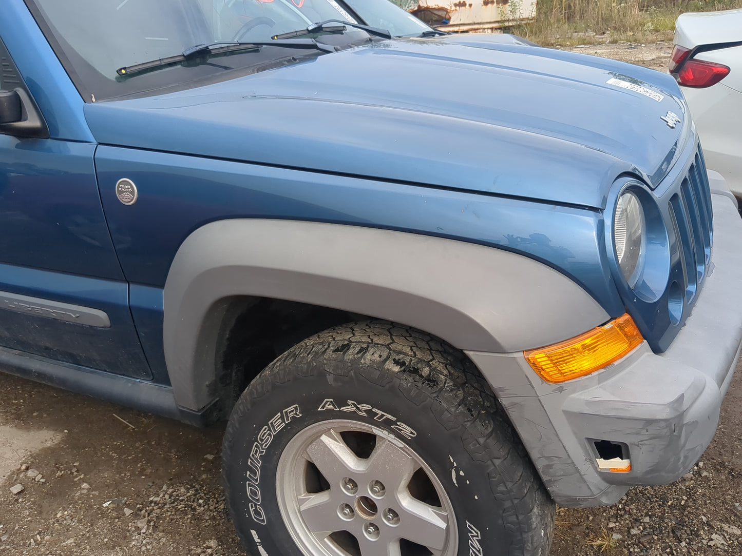 2005-2007 Jeep Liberty Passenger Fender - Oemusedautoparts1.com
