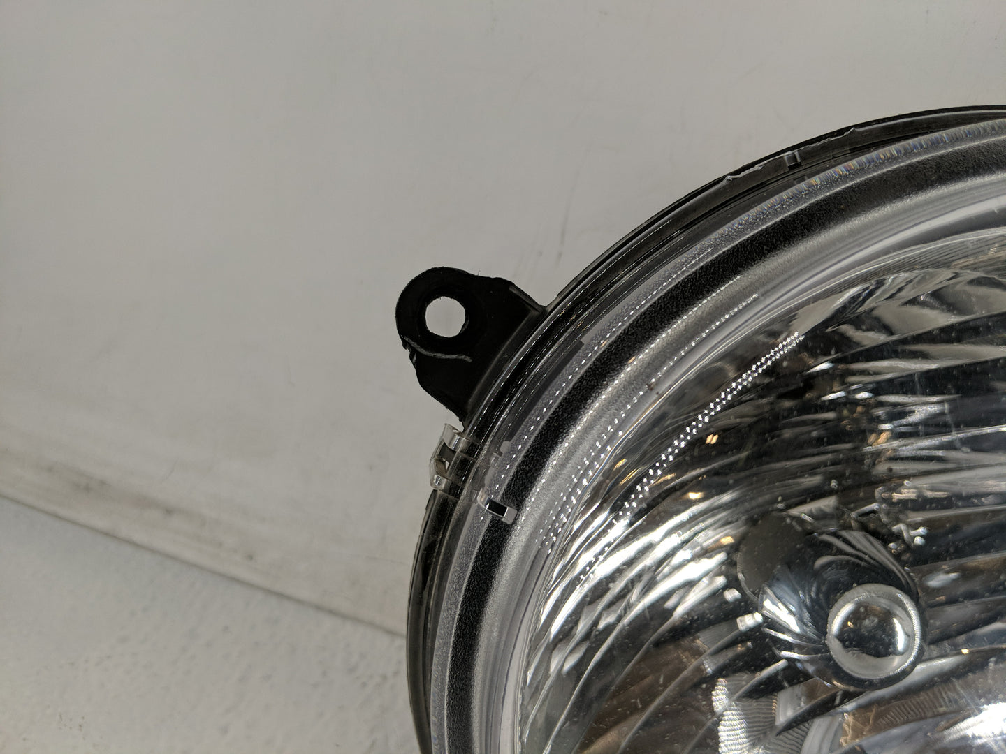 2005-2007 Jeep Liberty Passenger Right Oem Head Light Headlight Lamp - Oemusedautoparts1.com