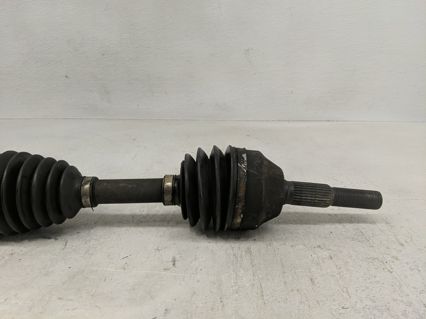2002-2007 Jeep Liberty Axle Shaft Front Driver Cv C/v - Oemusedautoparts1.com