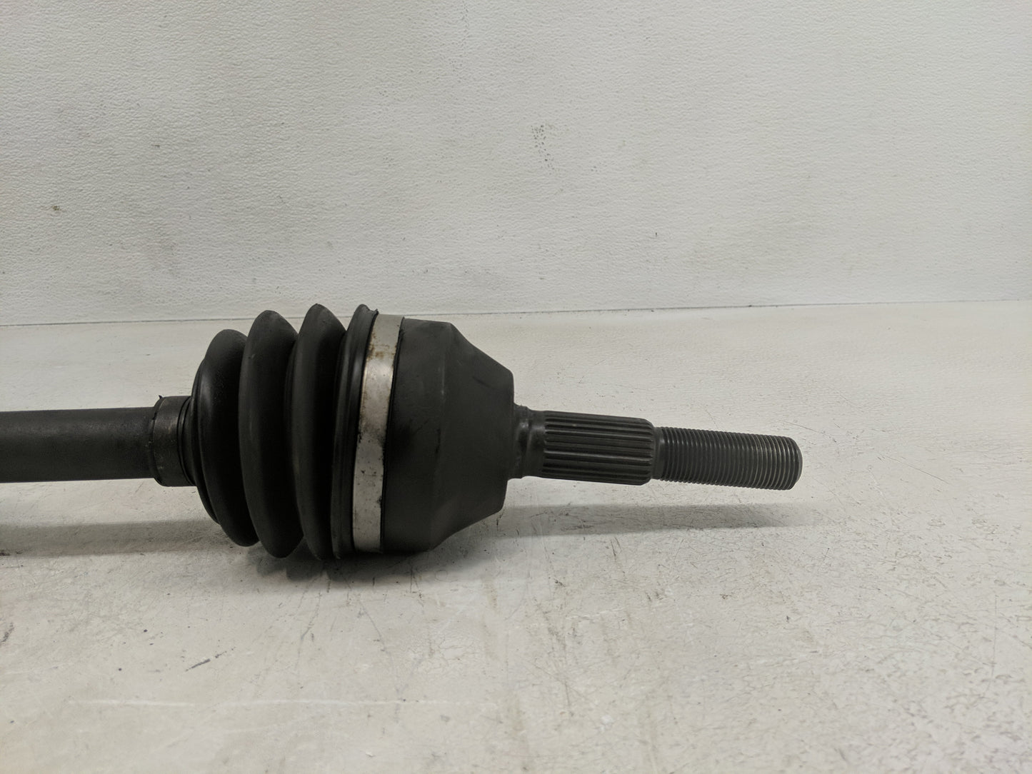 2002-2007 Jeep Liberty Axle Shaft Front Driver Cv C/v - Oemusedautoparts1.com