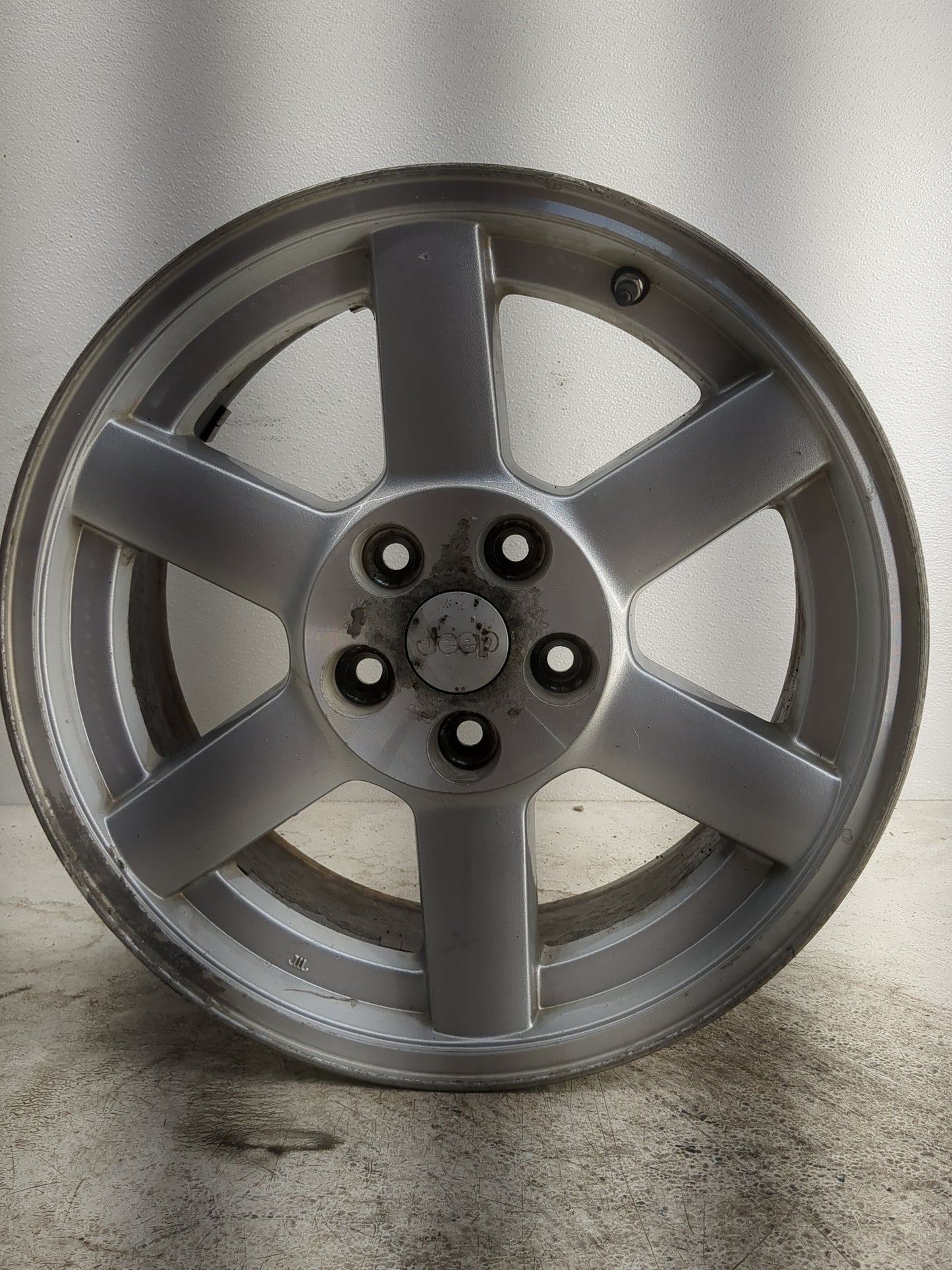 2005-2007 Jeep Liberty Oem Wheel Rim - Oemusedautoparts1.com