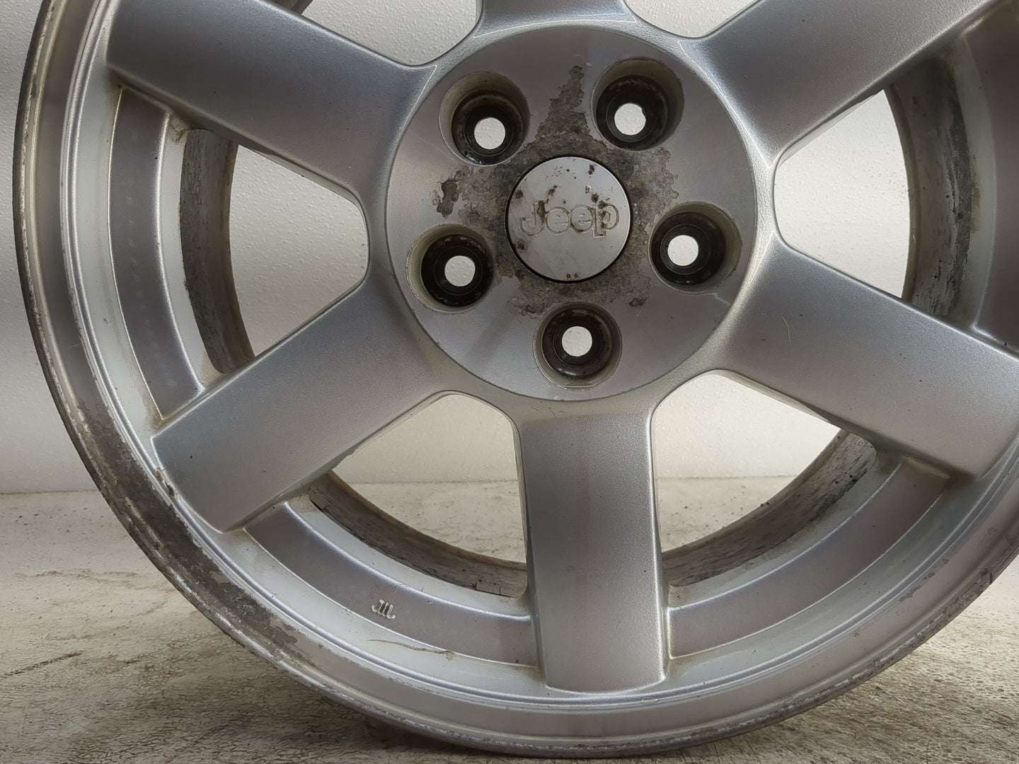 2005-2007 Jeep Liberty Oem Wheel Rim - Oemusedautoparts1.com