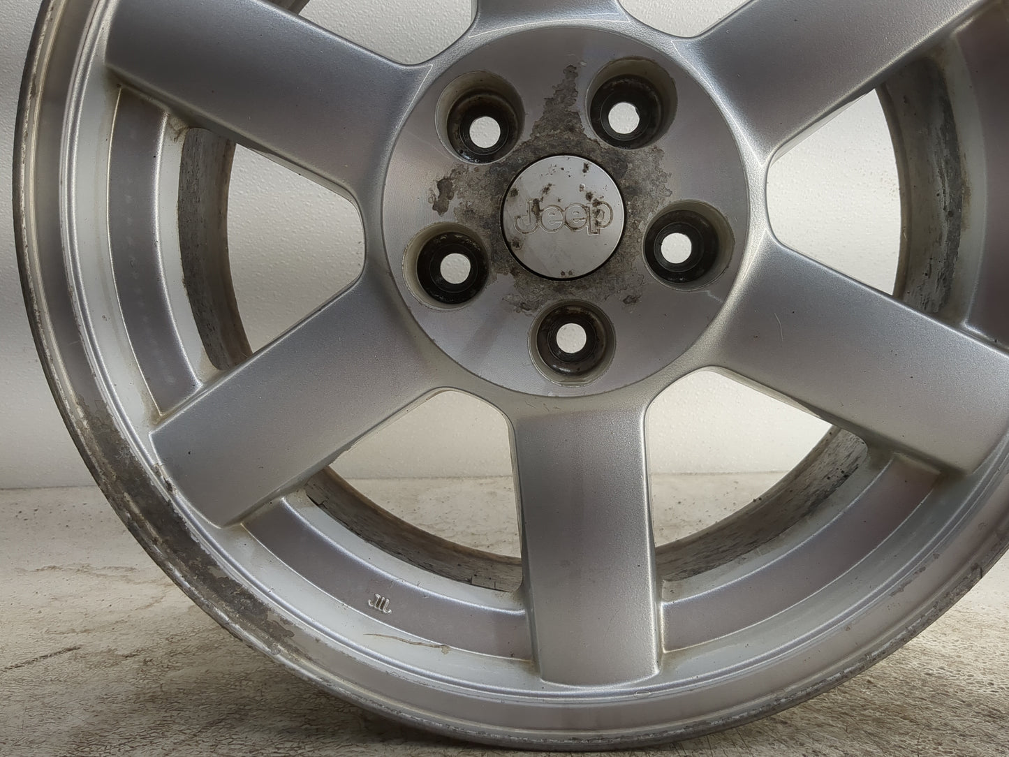 2005-2007 Jeep Liberty Oem Wheel Rim - Oemusedautoparts1.com