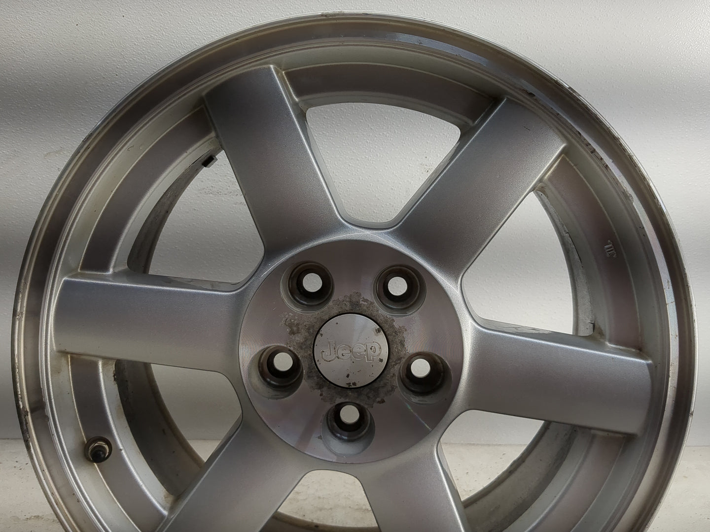 2005-2007 Jeep Liberty Oem Wheel Rim - Oemusedautoparts1.com