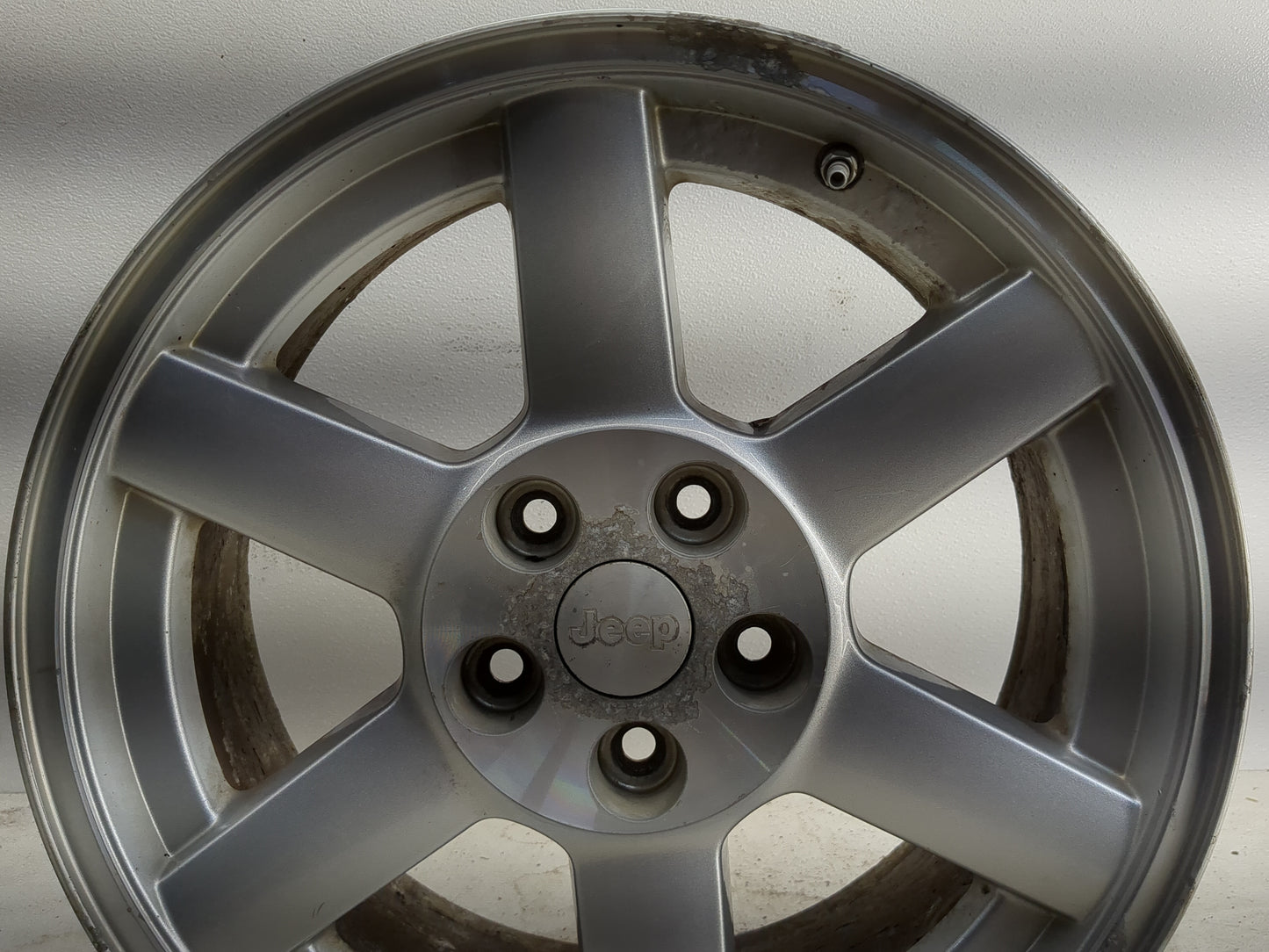2005-2007 Jeep Liberty Oem Wheel Rim - Oemusedautoparts1.com