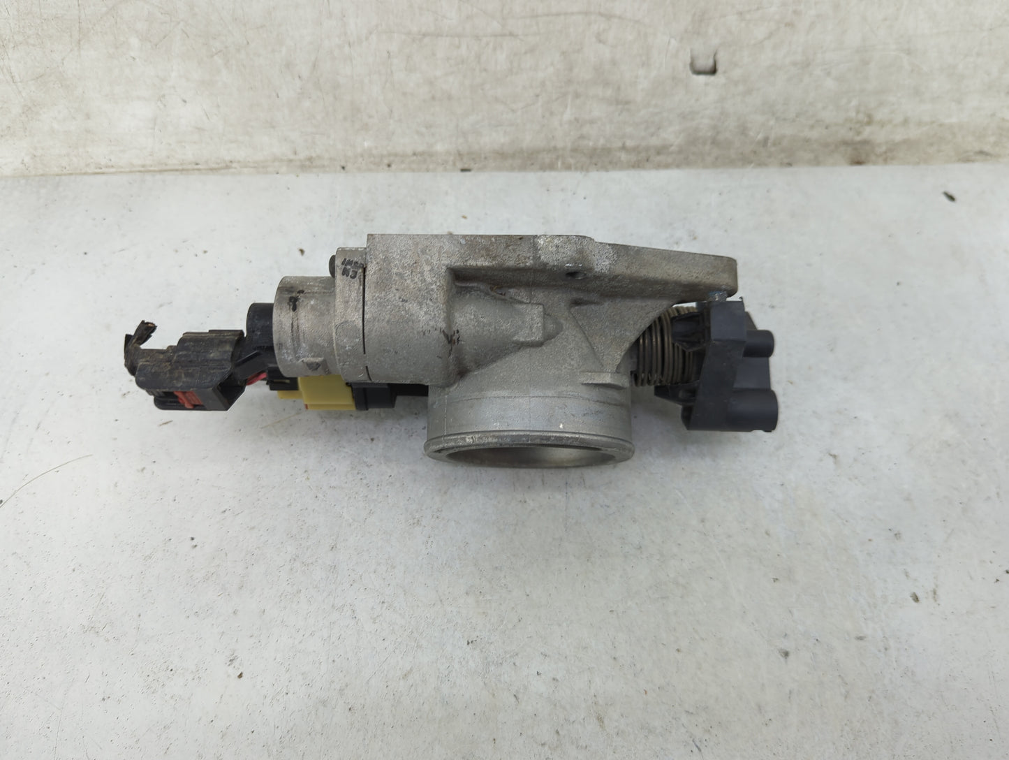 2005-2006 Jeep Liberty Throttle Body Fits Fits 2005 2006 OEM Used Auto Parts - Oemusedautoparts1.com