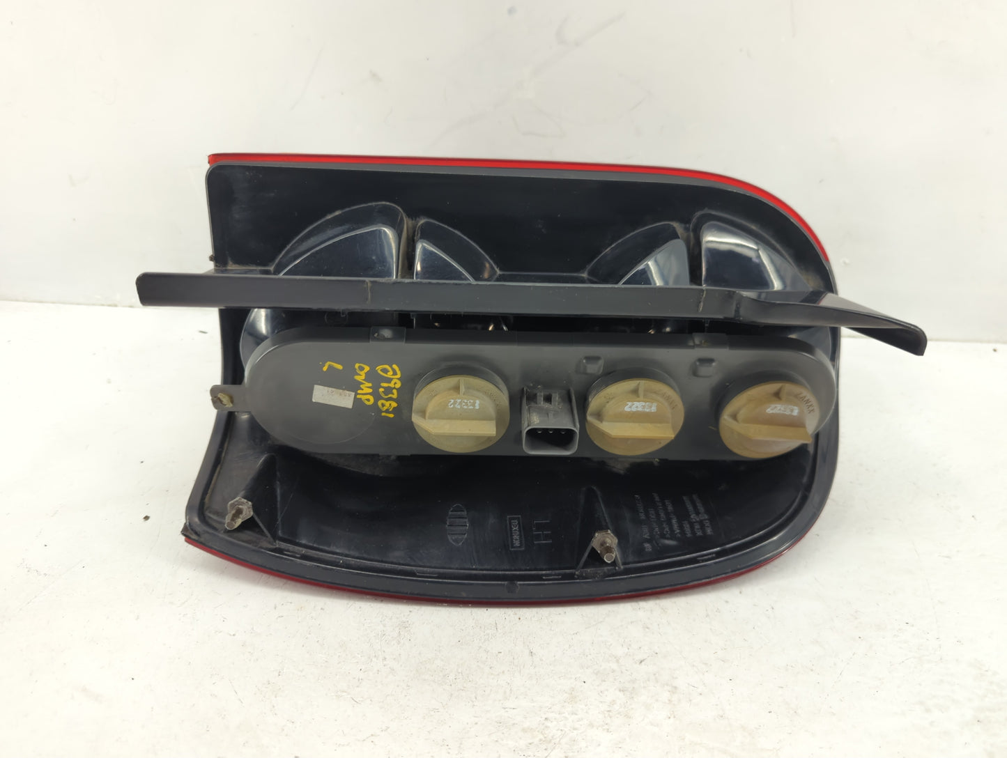 2005-2007 Jeep Liberty Tail Light Assembly Driver Left OEM Fits Fits 2005 2006 2007 OEM Used Auto Parts - Oemusedautoparts1.