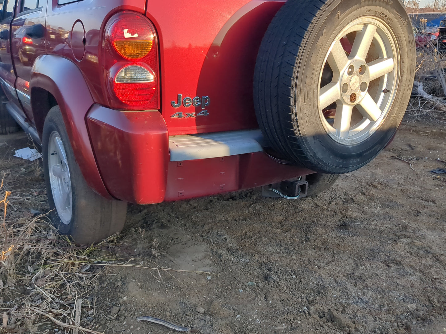 2002-2007 Jeep Liberty Rear Bumper Assembly Oem - Oemusedautoparts1.com
