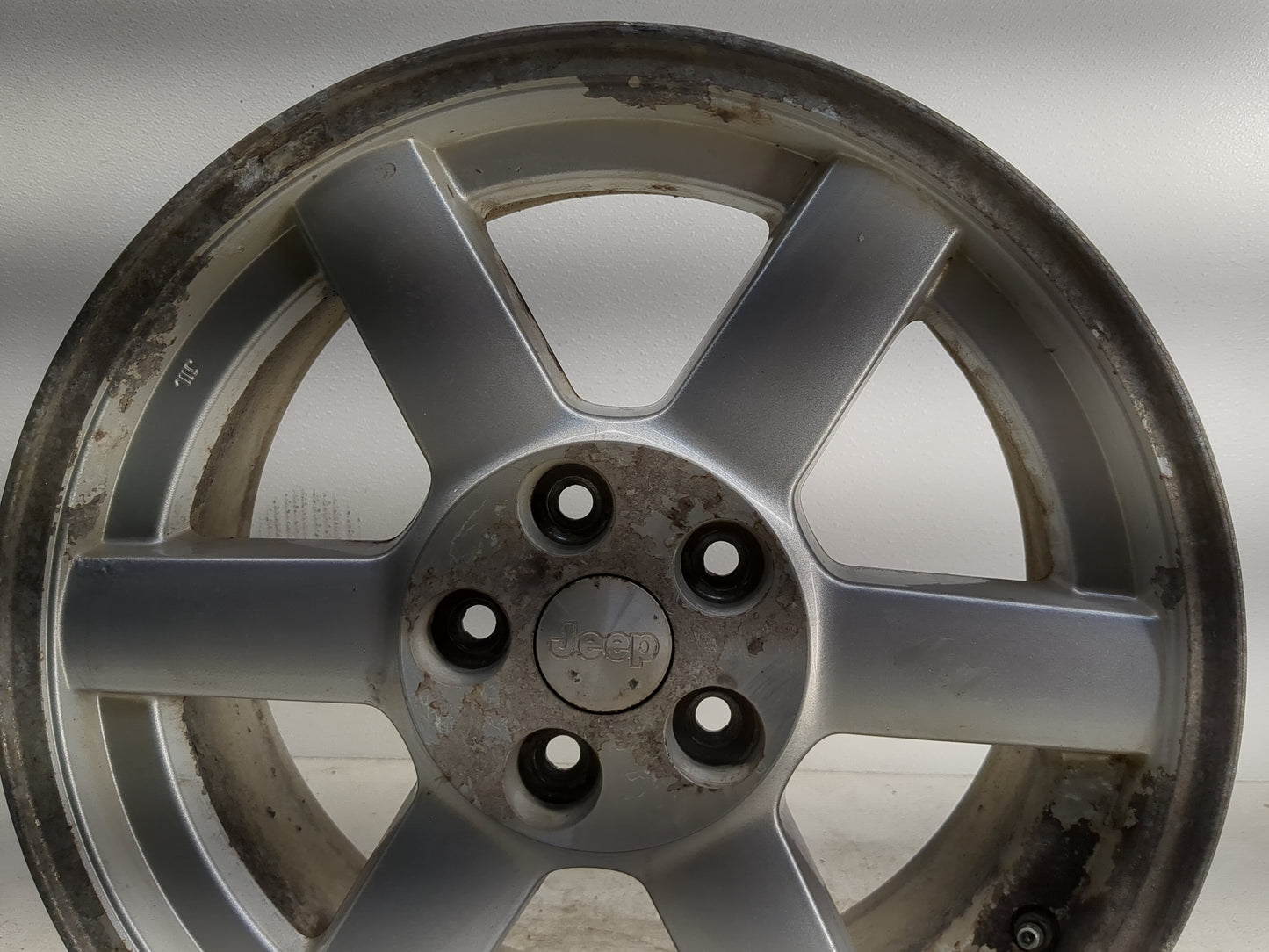 2005-2007 Jeep Liberty Oem Wheel Rim - Oemusedautoparts1.com