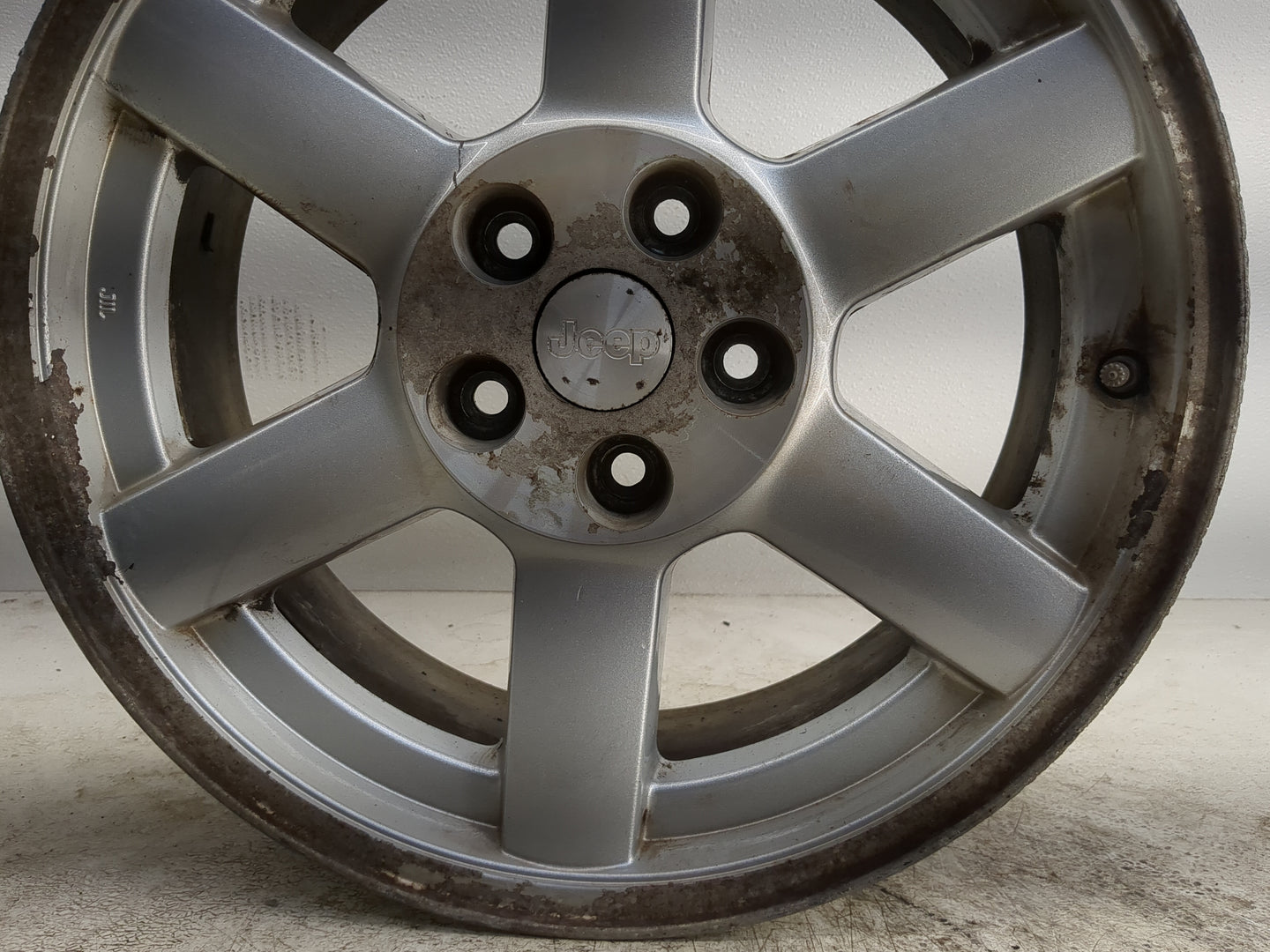 2005-2007 Jeep Liberty Oem Wheel Rim 1260744 - Oemusedautoparts1.com