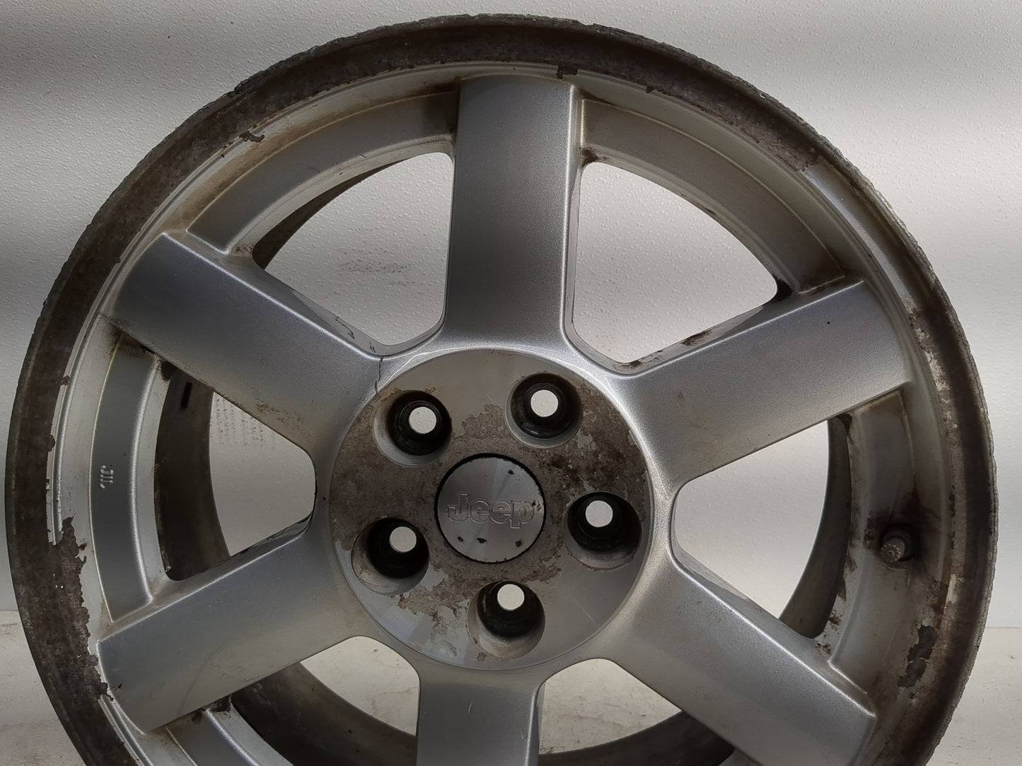 2005-2007 Jeep Liberty Oem Wheel Rim 1260744 - Oemusedautoparts1.com