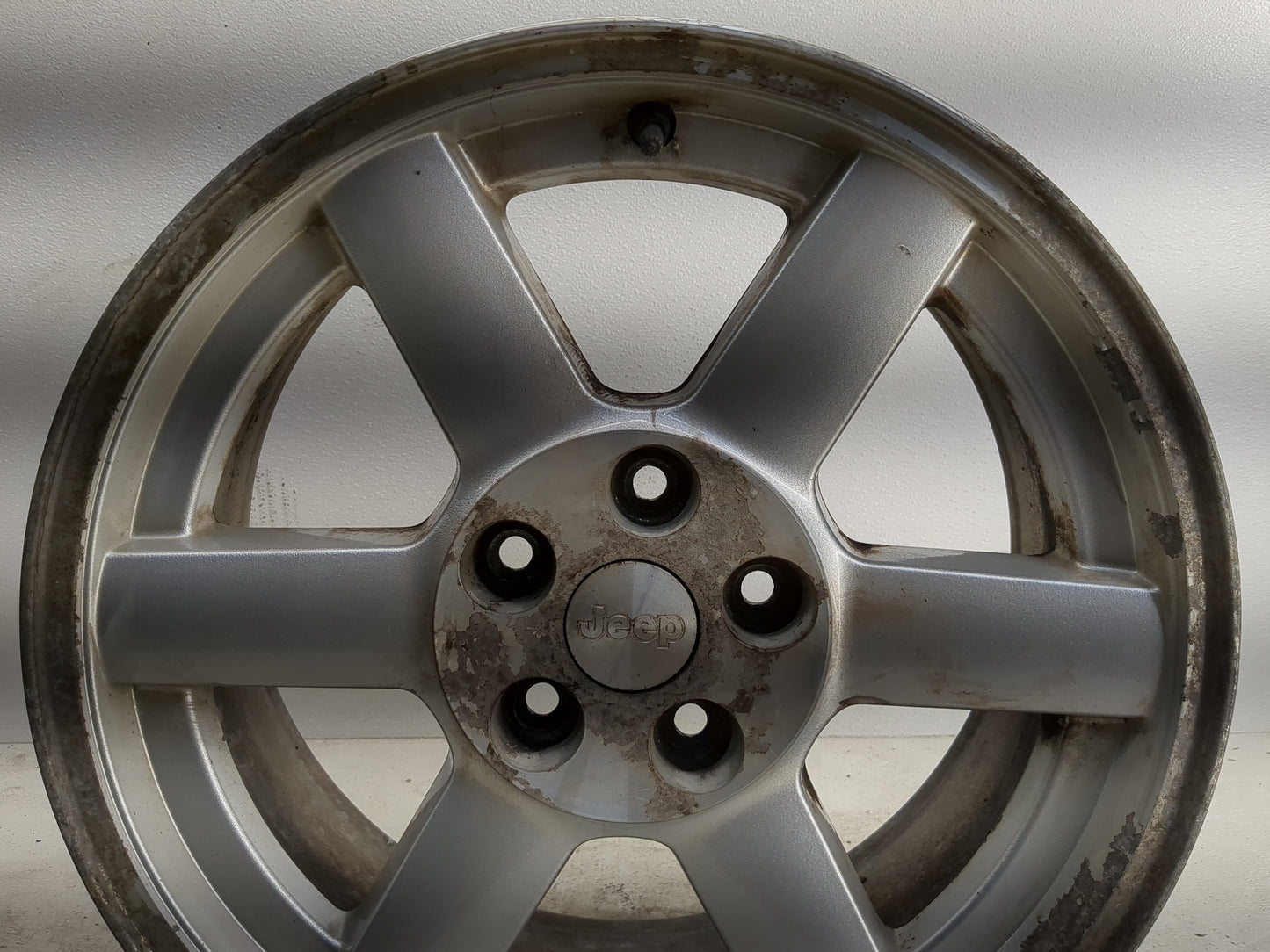 2005-2007 Jeep Liberty Oem Wheel Rim 1260745 - Oemusedautoparts1.com