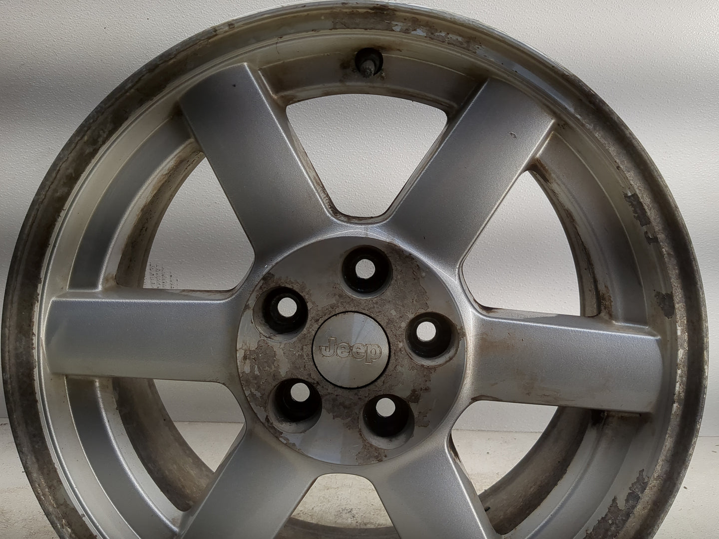 2005-2007 Jeep Liberty Oem Wheel Rim - Oemusedautoparts1.com
