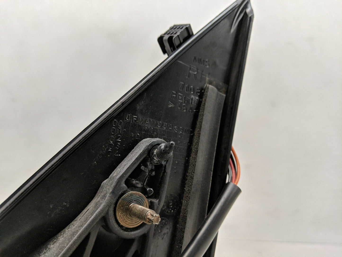 2002-2007 Jeep Liberty Passenger Side View Mirror - Right Door Mirror OEM Used - Oemusedautoparts1.com
