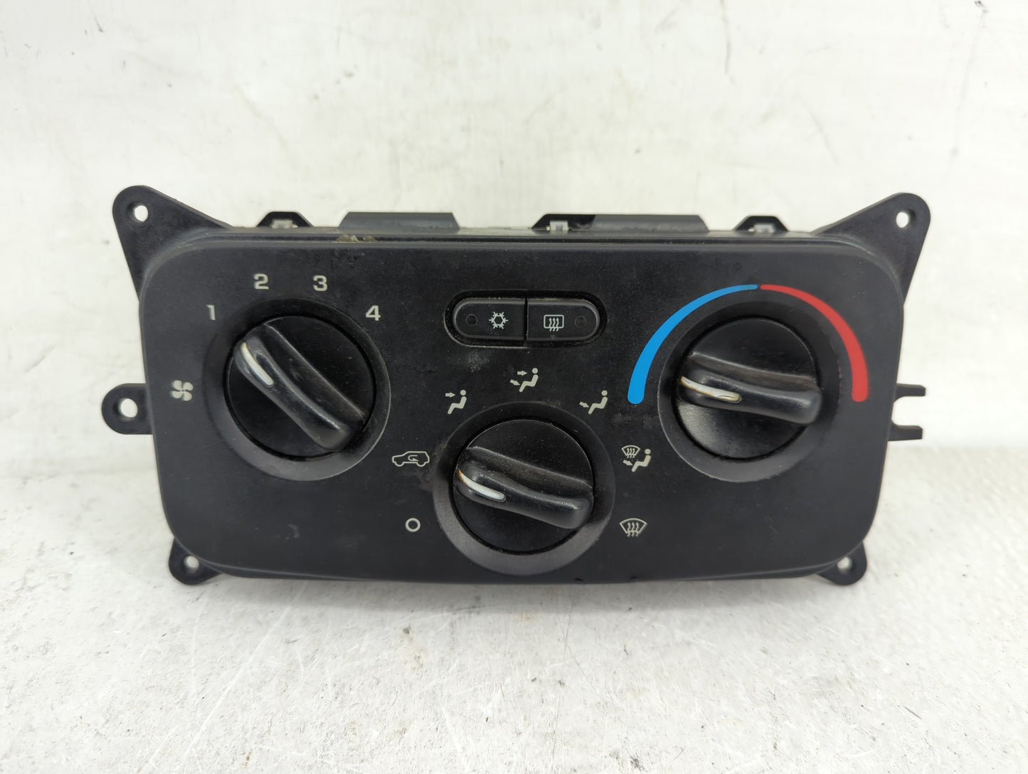 2004-2007 Jeep Liberty Climate Control Module Temperature AC/Heater Replacement P/N:P55037533AE Fits Fits 2004 2005 2006 200