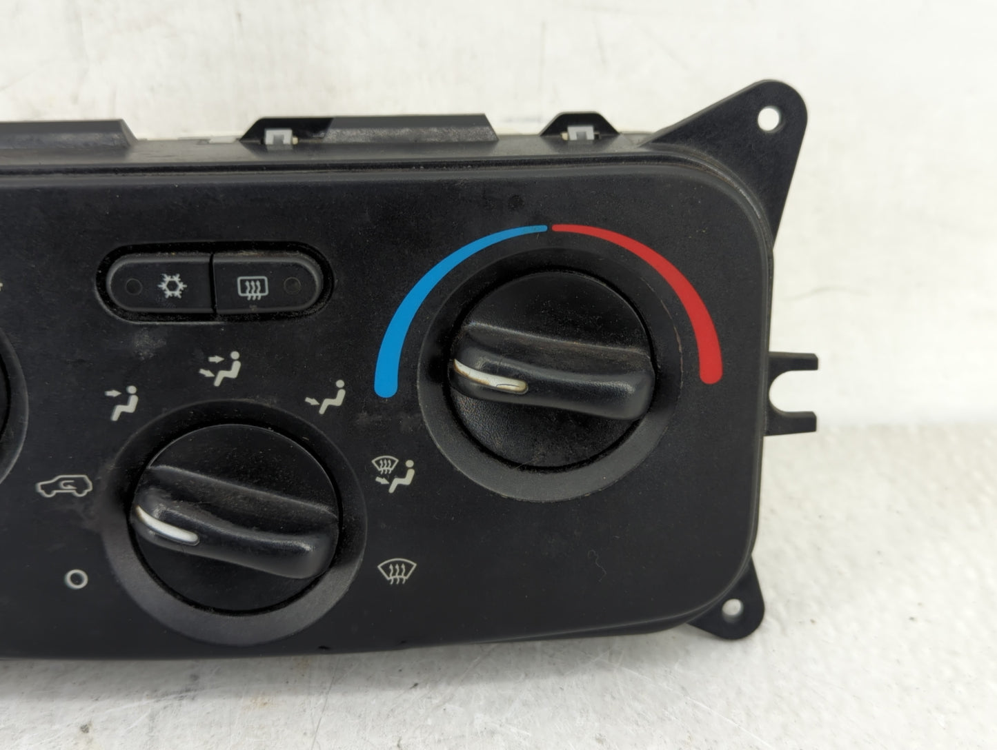 2004-2007 Jeep Liberty Climate Control Module Temperature AC/Heater Replacement P/N:P55037533AE Fits Fits 2004 2005 2006 200