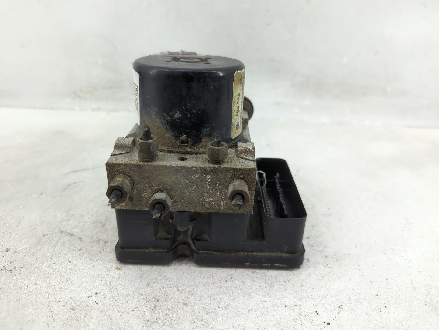 2005 Jeep Liberty ABS Pump Control Module Replacement Fits OEM Used Auto Parts - Oemusedautoparts1.com