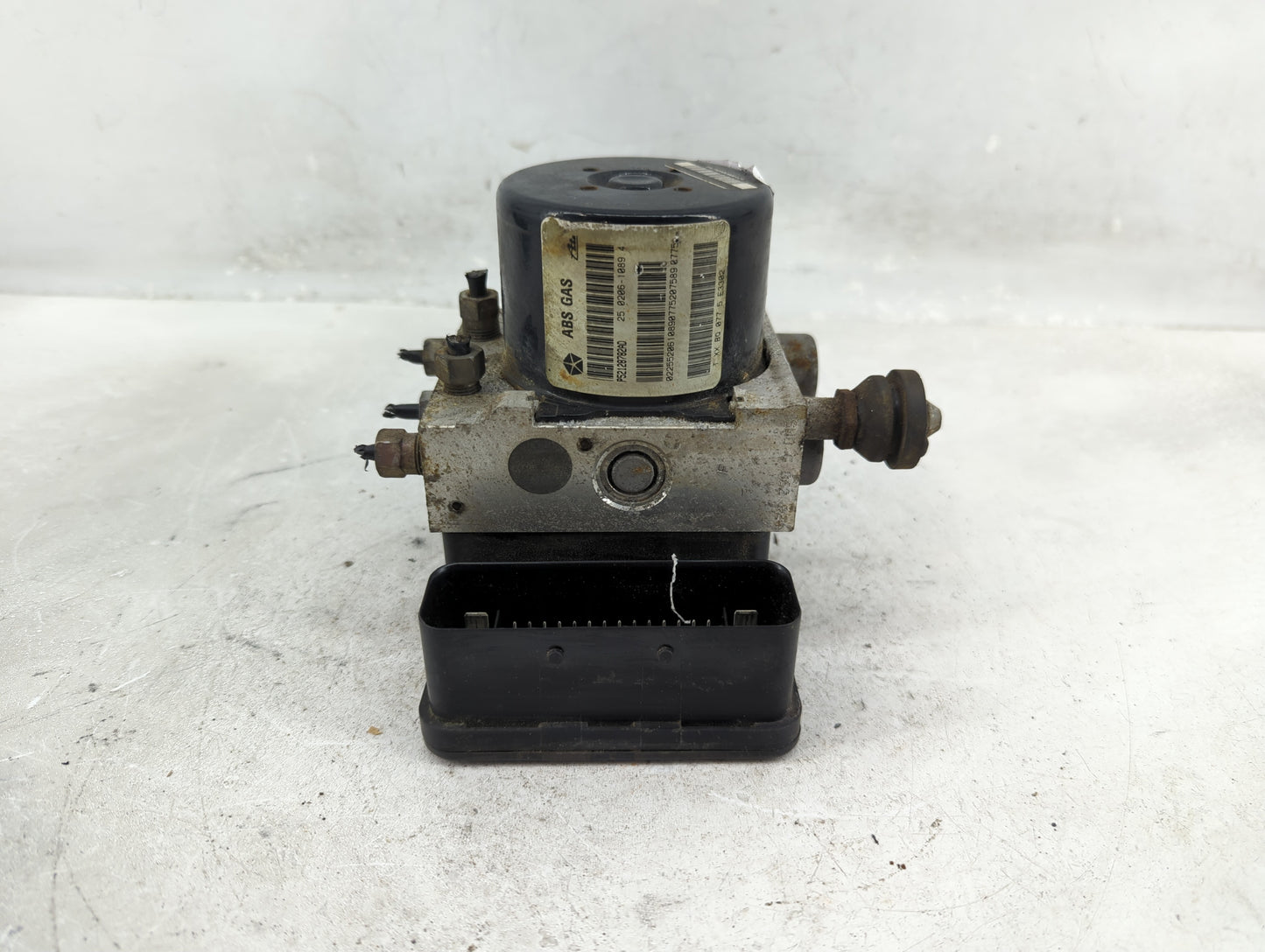 2005 Jeep Liberty ABS Pump Control Module Replacement Fits OEM Used Auto Parts - Oemusedautoparts1.com