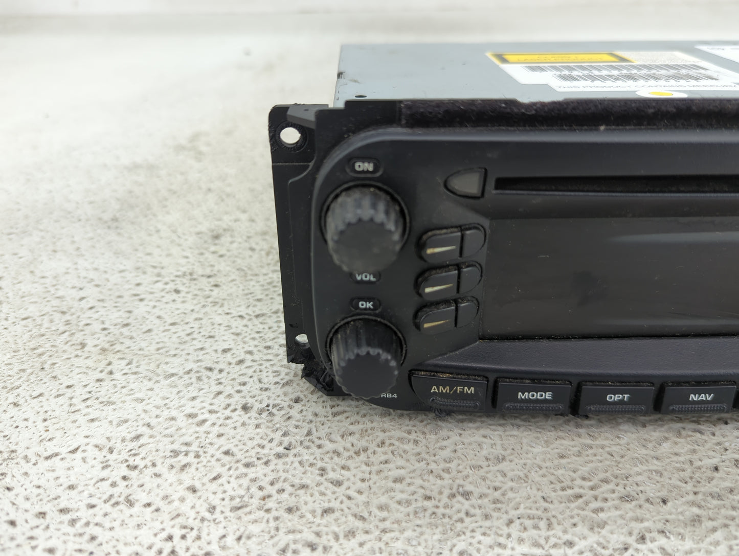 2002-2007 Jeep Liberty Radio AM FM Cd Player Receiver Replacement P/N:P56043286AE Fits Fits 2002 2003 2004 2005 2006 2007 OE