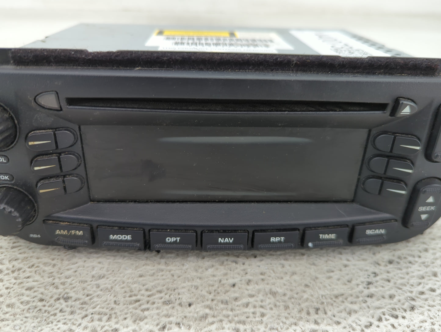2002-2007 Jeep Liberty Radio AM FM Cd Player Receiver Replacement P/N:P56043286AE Fits Fits 2002 2003 2004 2005 2006 2007 OE