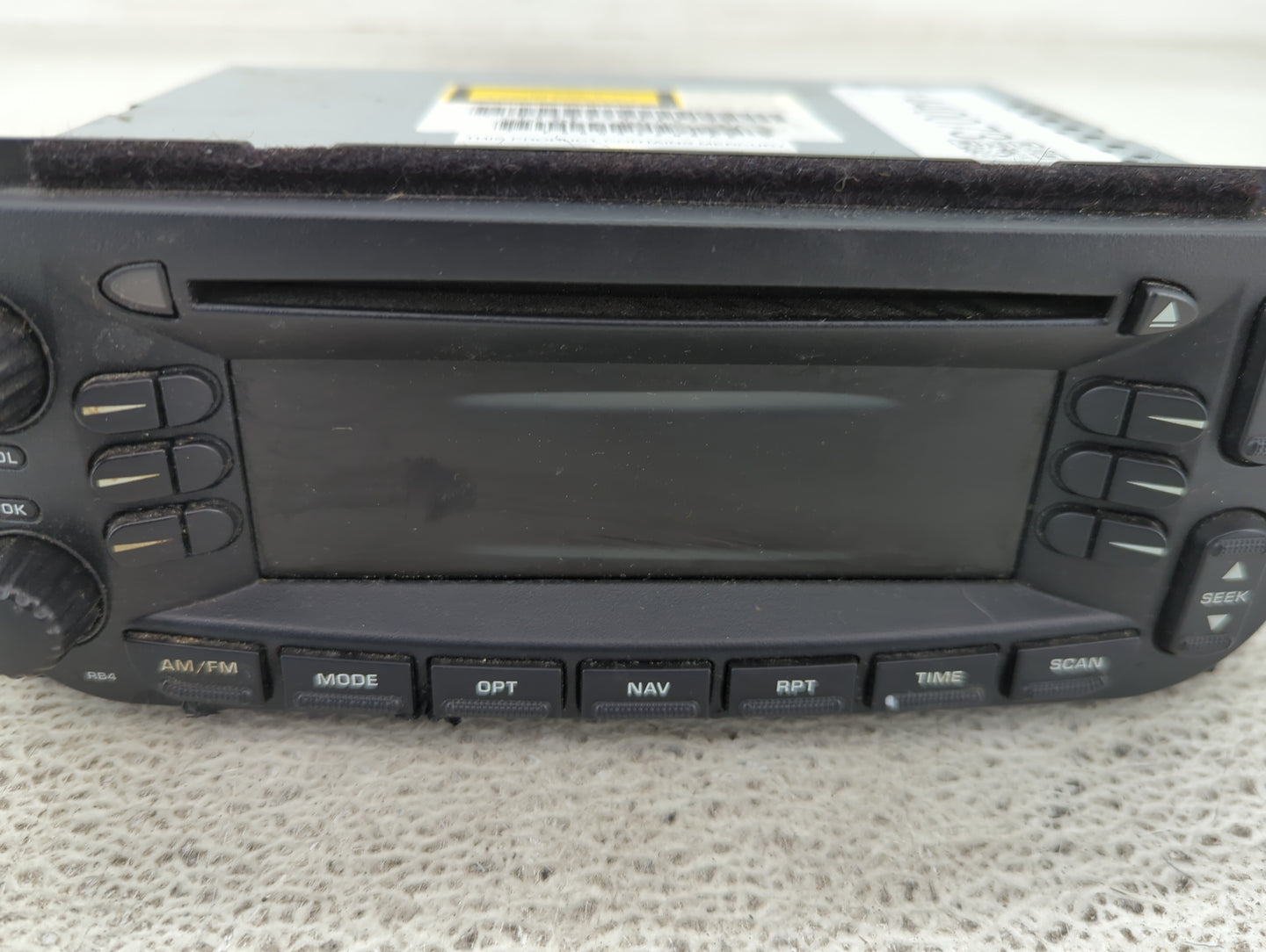 2002-2007 Jeep Liberty Radio AM FM Cd Player Receiver Replacement P/N:P56043286AE Fits Fits 2002 2003 2004 2005 2006 2007 OE