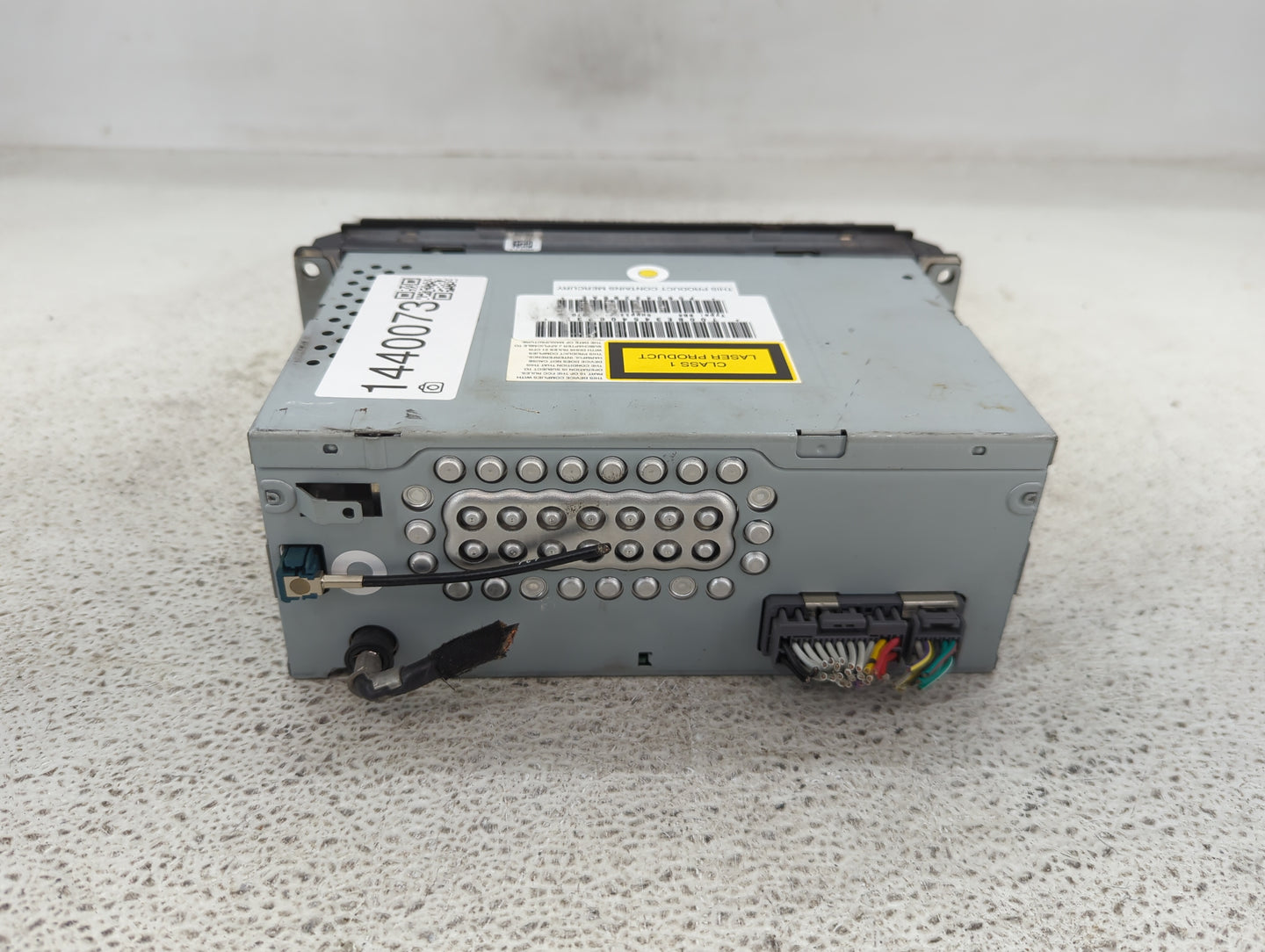 2002-2007 Jeep Liberty Radio AM FM Cd Player Receiver Replacement P/N:P56043286AE Fits Fits 2002 2003 2004 2005 2006 2007 OE