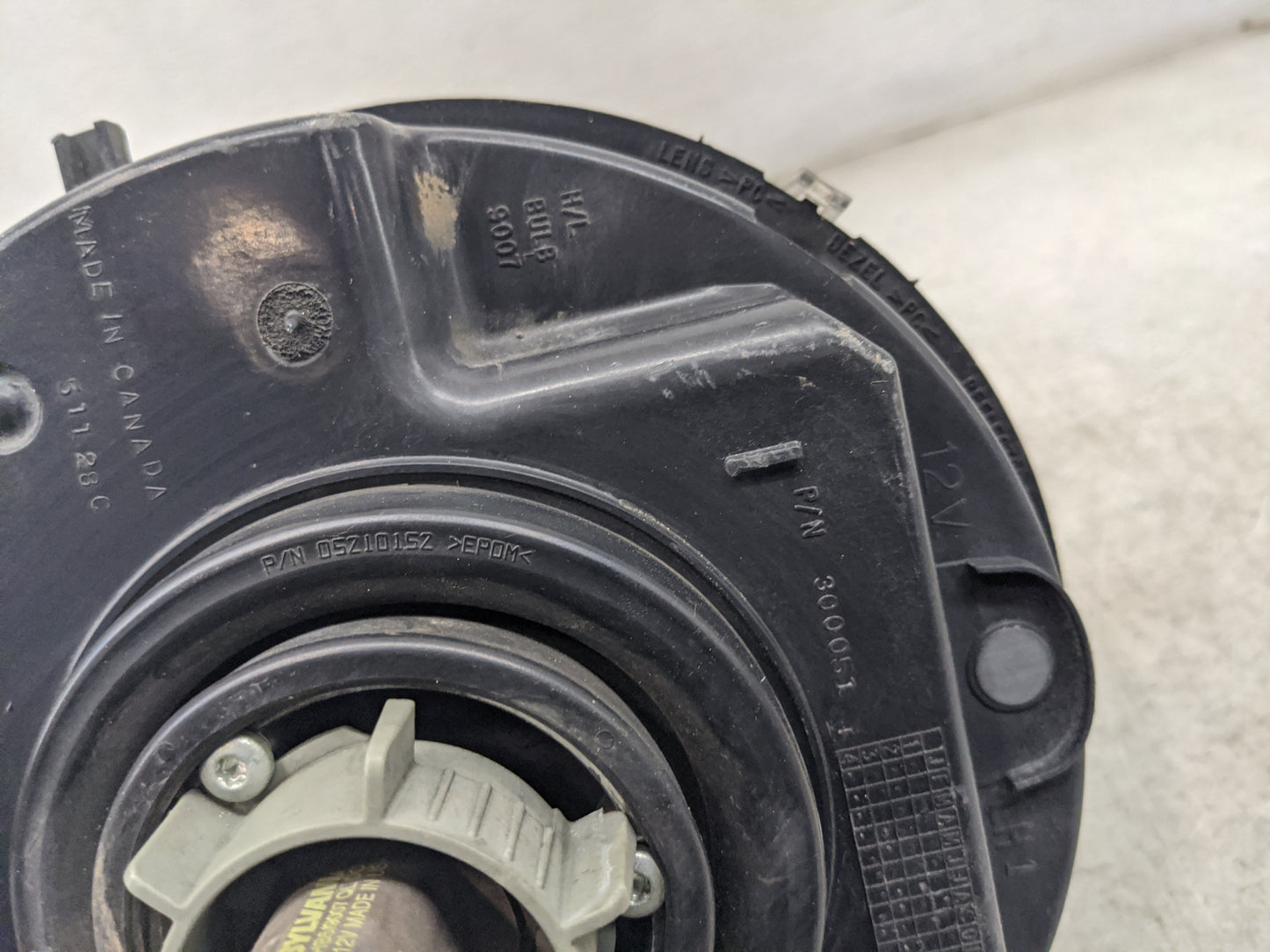 2005-2007 Jeep Liberty Driver Left Oem Head Light Headlight Lamp 1463003 - Oemusedautoparts1.com