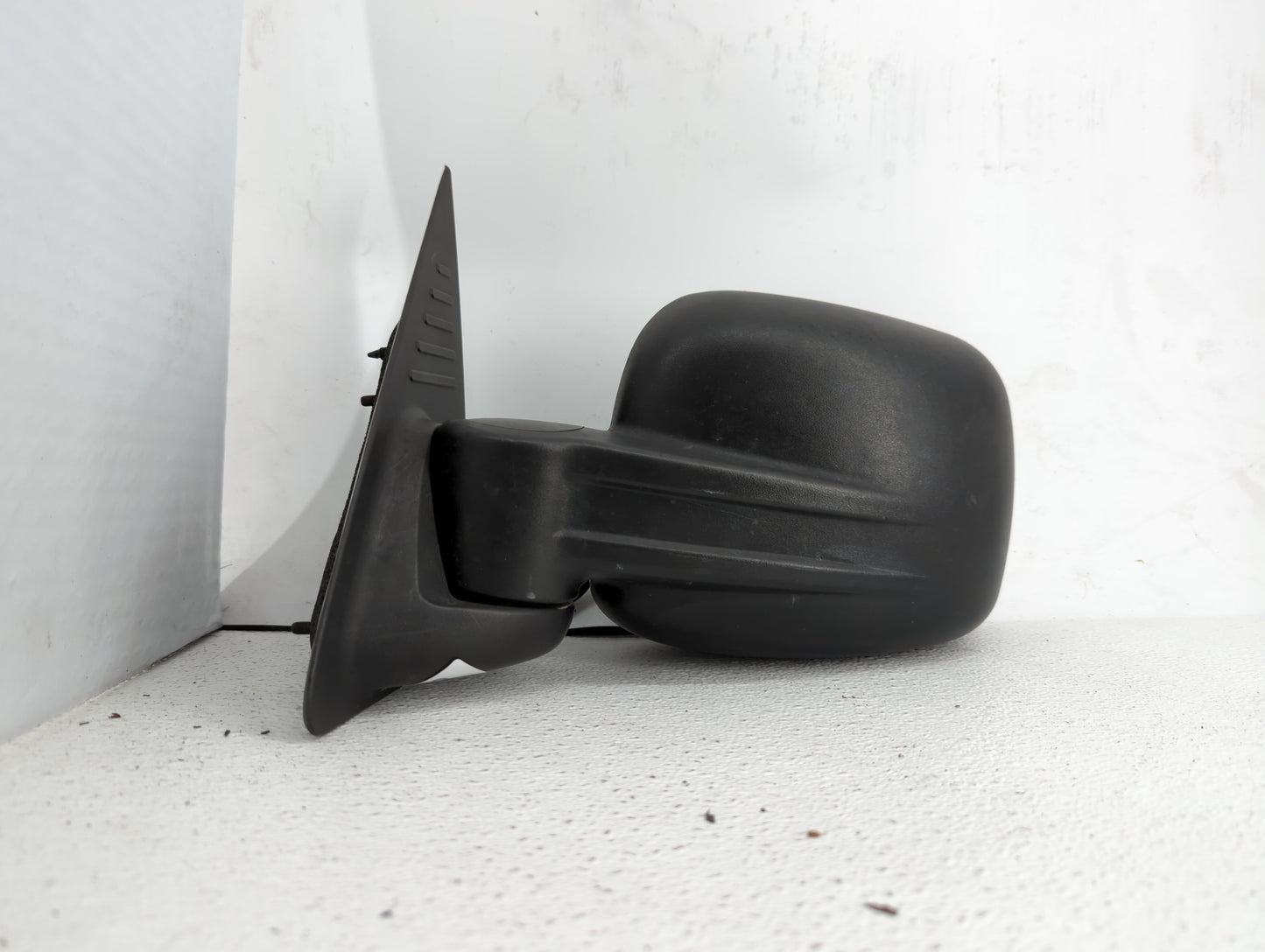 2002-2007 Jeep Liberty Driver Side View Mirror - Left Door Mirror OEM Used - Oemusedautoparts1.com
