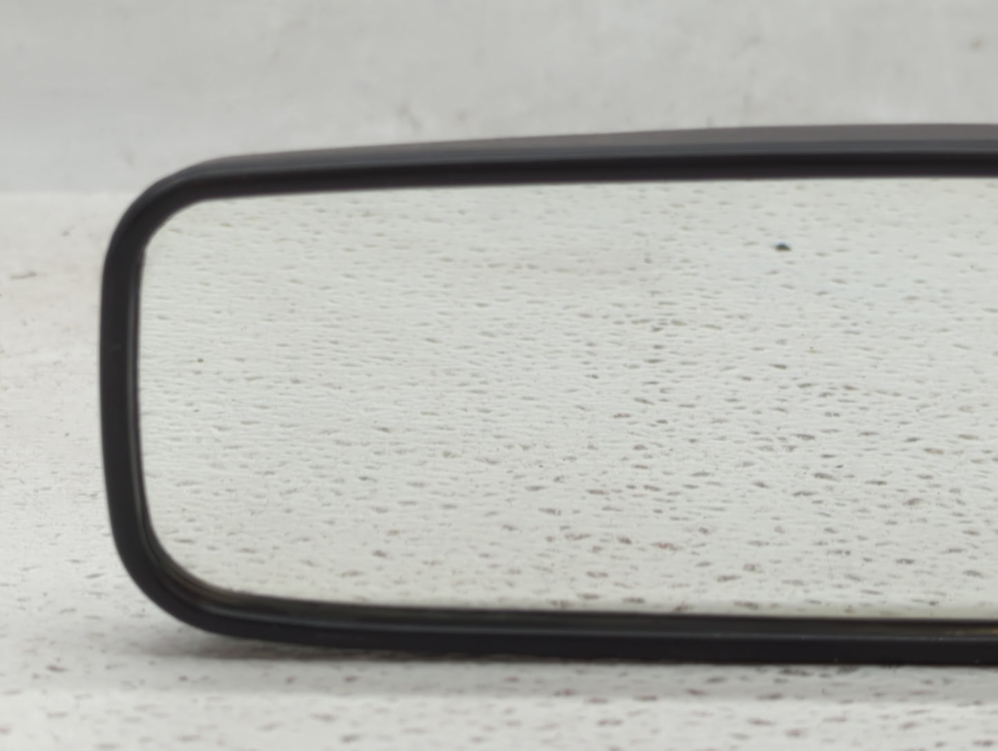 2005 Jeep Liberty Interior Rear View Mirror Replacement OEM P/N:E8011681 Fits OEM Used Auto Parts - Oemusedautoparts1.com