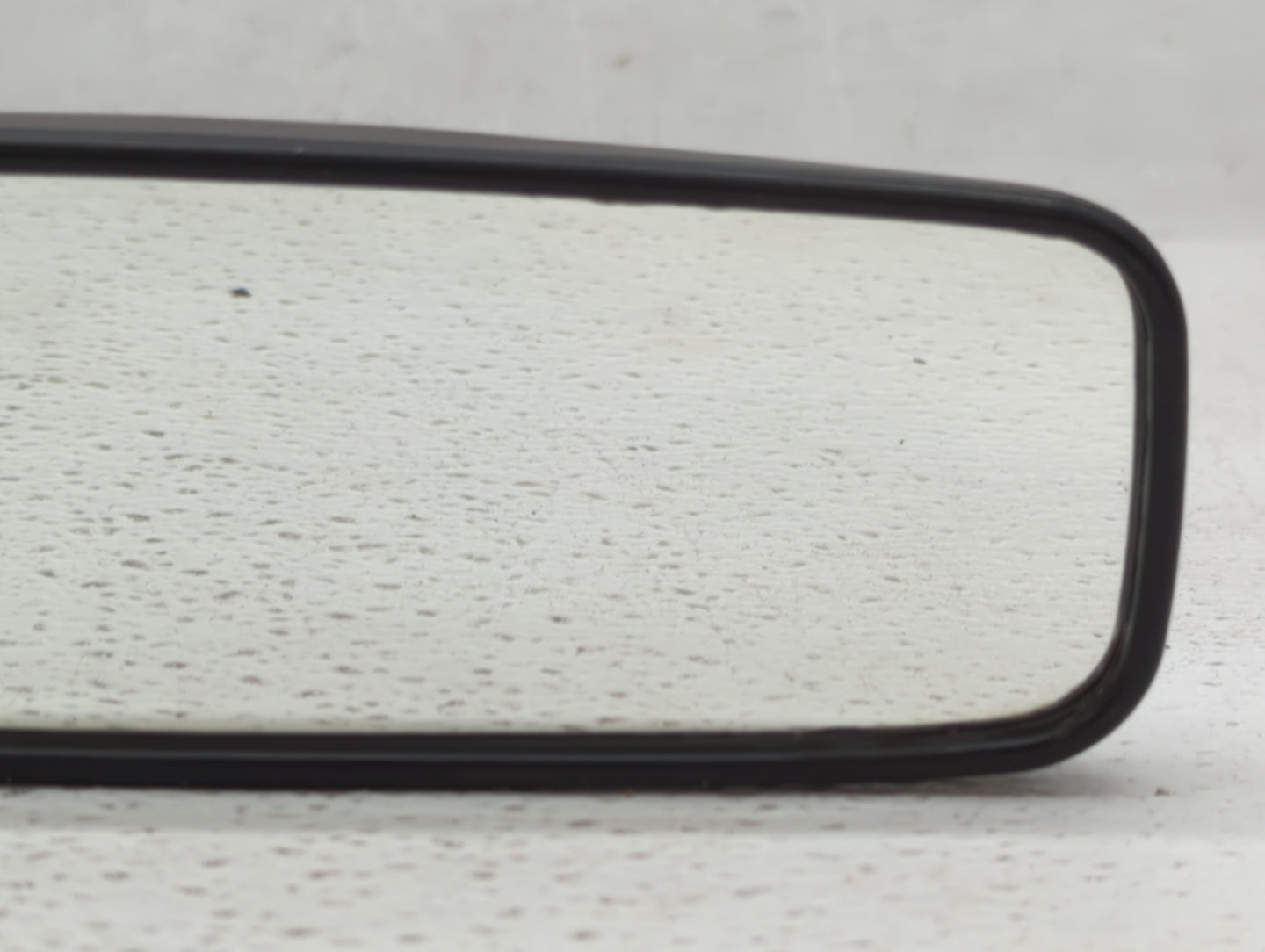 2005 Jeep Liberty Interior Rear View Mirror Replacement OEM P/N:E8011681 Fits OEM Used Auto Parts - Oemusedautoparts1.com