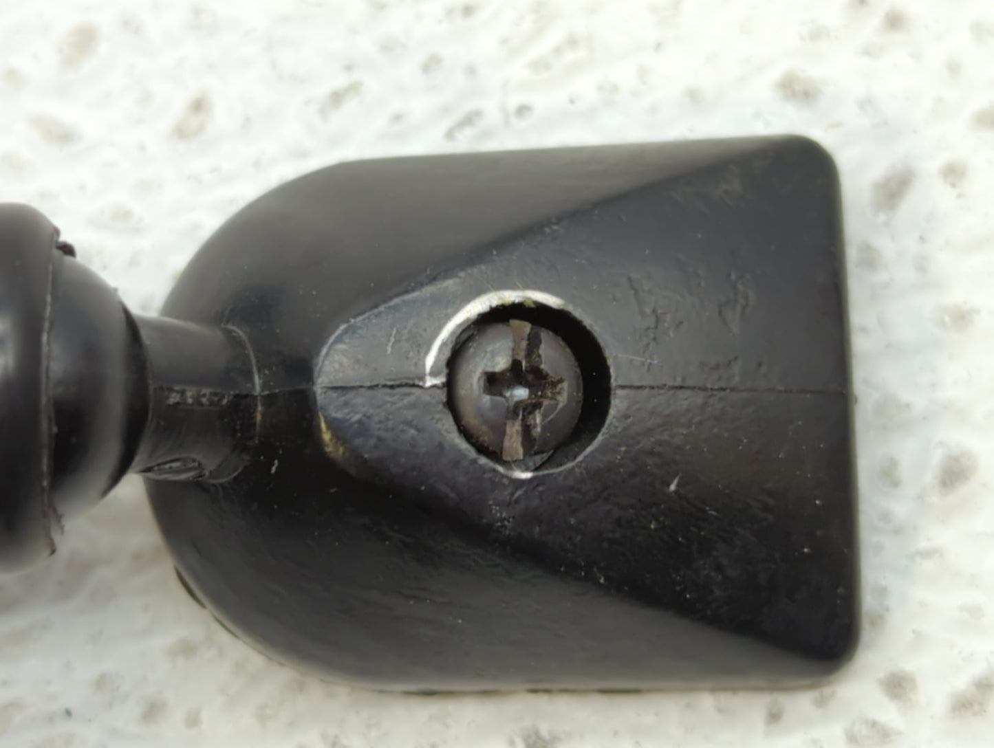 2005 Jeep Liberty Interior Rear View Mirror Replacement OEM P/N:E8011681 Fits OEM Used Auto Parts - Oemusedautoparts1.com