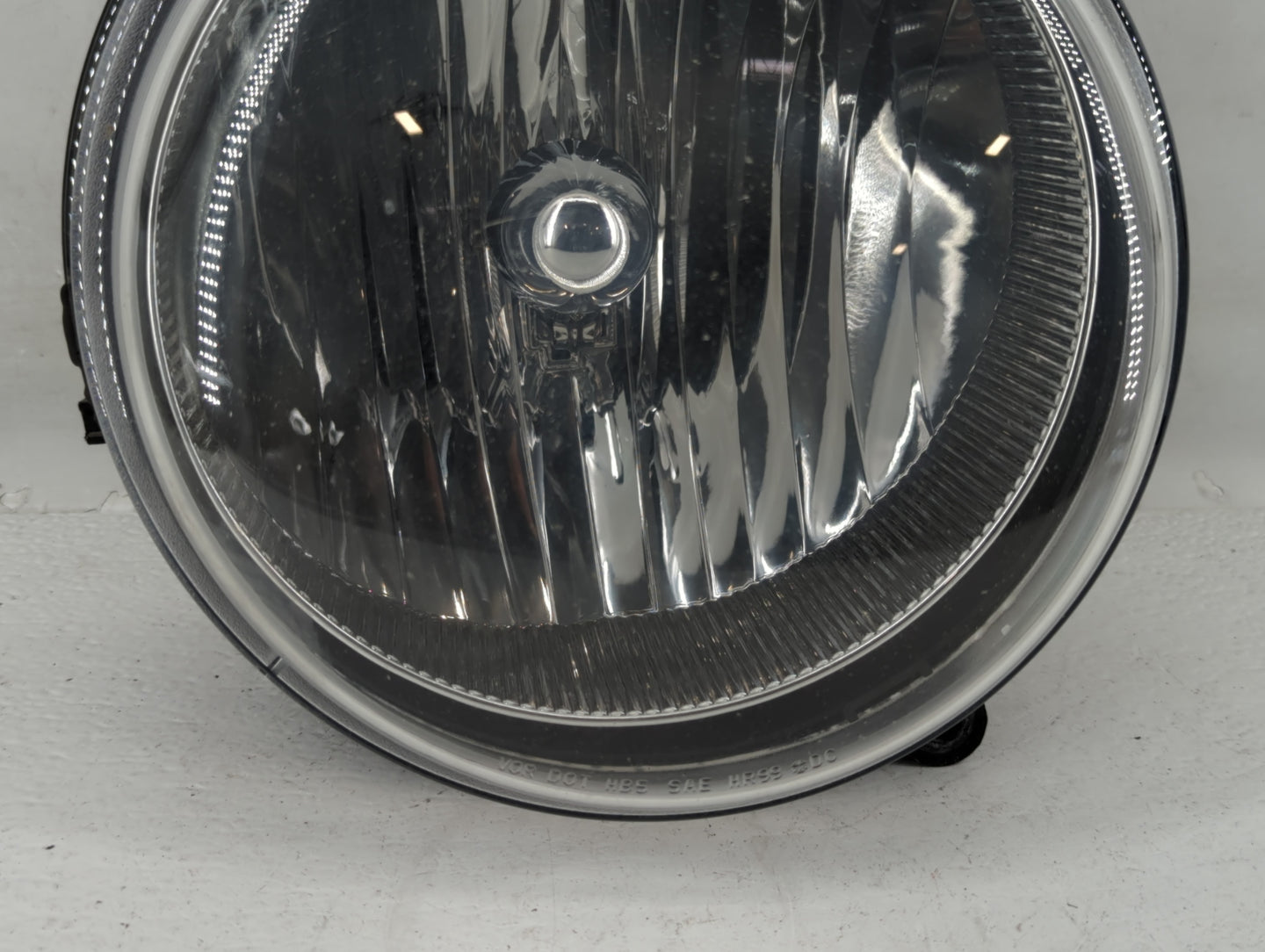 2005-2007 Jeep Liberty Passenger Right Oem Head Light Headlight Lamp - Oemusedautoparts1.com