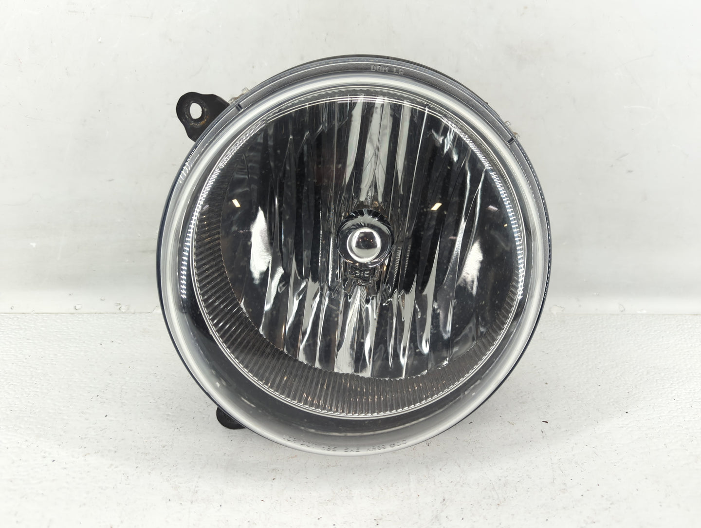2005-2007 Jeep Liberty Driver Left Oem Head Light Headlight Lamp - Oemusedautoparts1.com