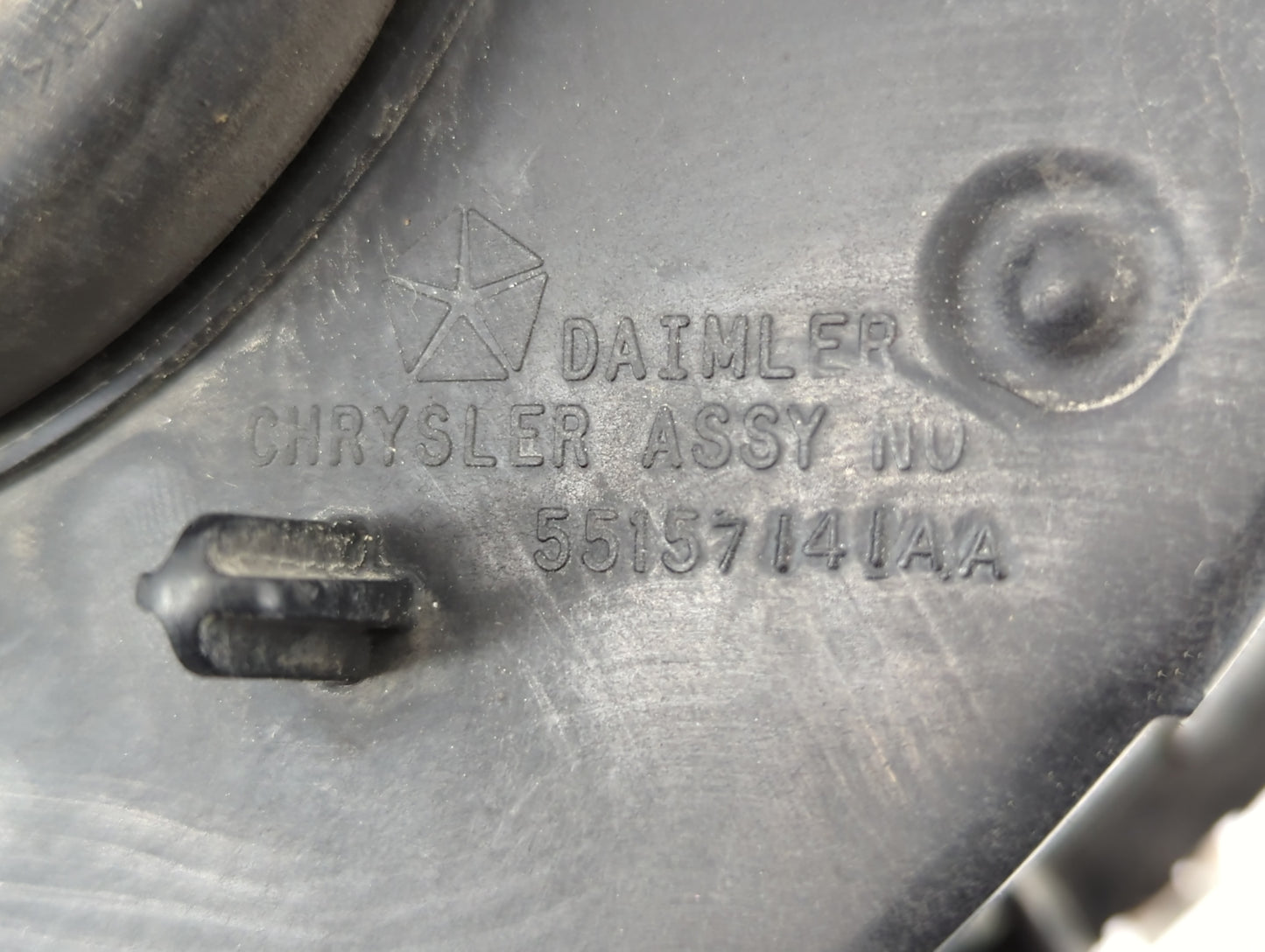 2005-2007 Jeep Liberty Driver Left Oem Head Light Headlight Lamp - Oemusedautoparts1.com