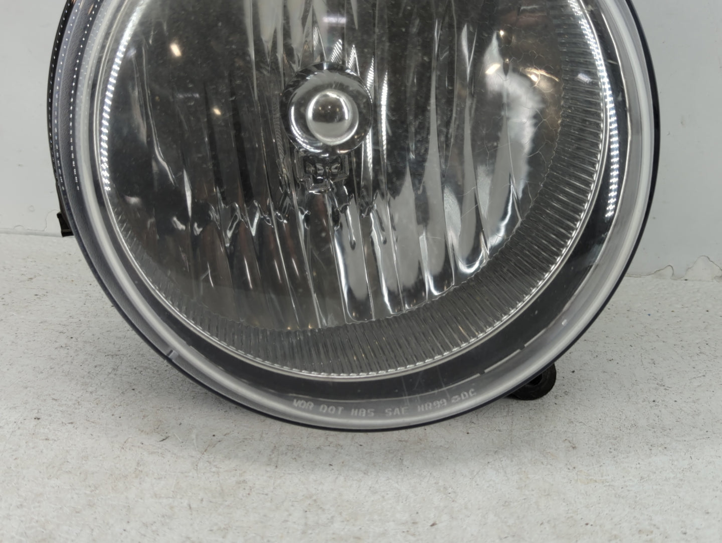 2005-2007 Jeep Liberty Passenger Right Oem Head Light Headlight Lamp - Oemusedautoparts1.com