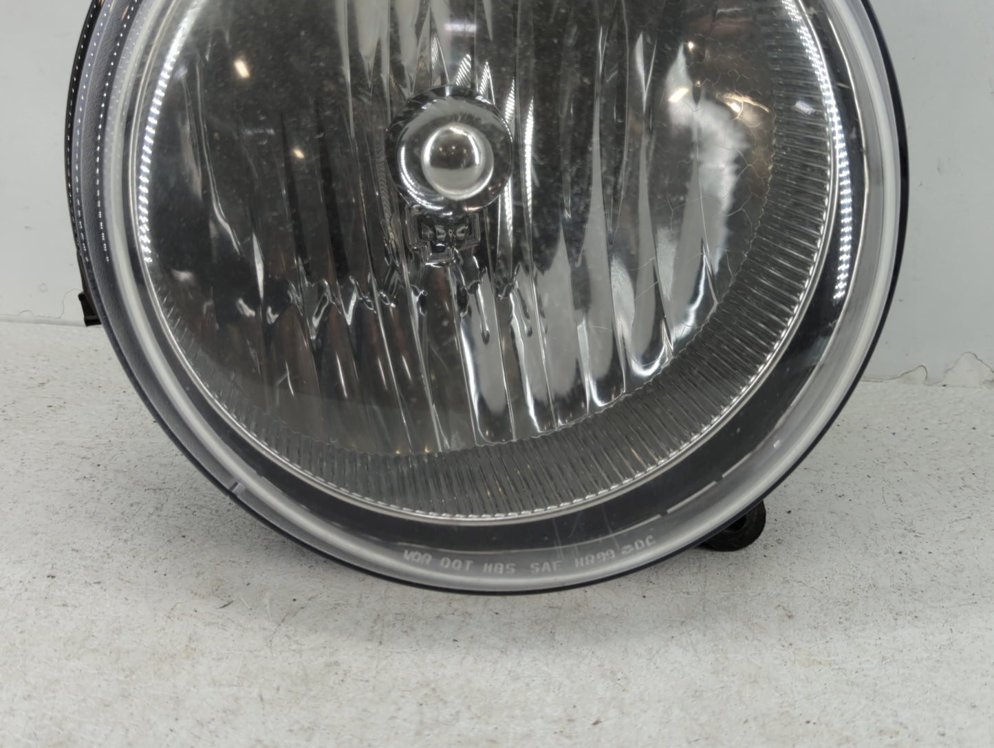 2005-2007 Jeep Liberty Passenger Right Oem Head Light Headlight Lamp - Oemusedautoparts1.com