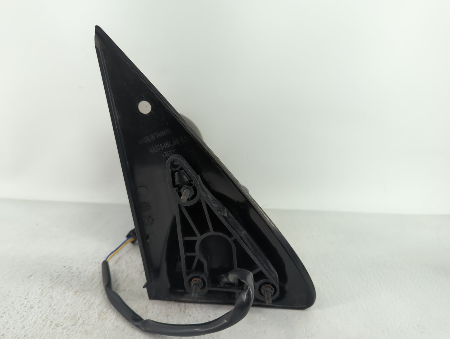 2002-2007 Jeep Liberty Driver Side View Mirror - Left Door Mirror OEM Used - Oemusedautoparts1.com
