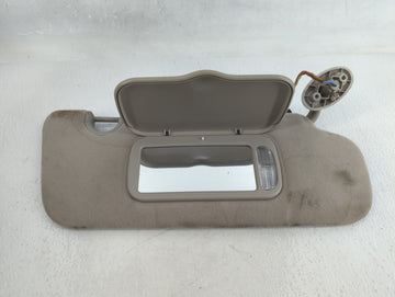 2004-2007 Jeep Liberty Sun Visor Shade Replacement Passenger Right Mirror Fits Fits 2004 2005 2006 2007 OEM Used Auto Parts 