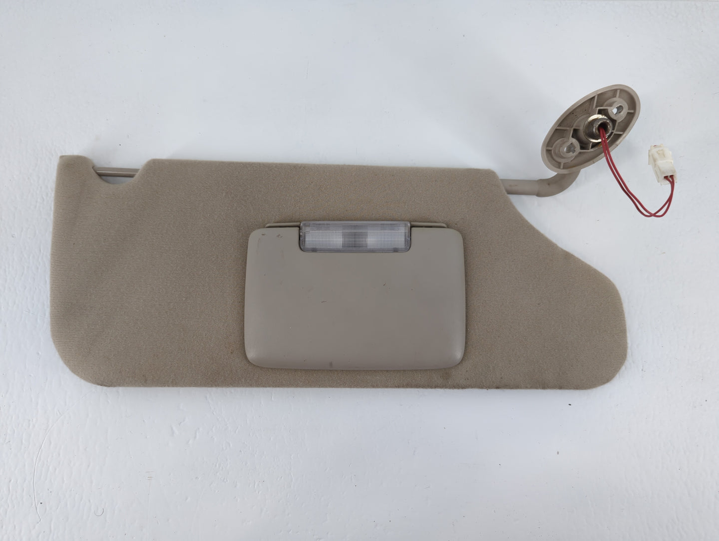 2004-2007 Jeep Liberty Sun Visor Shade Replacement Passenger Right Mirror Fits Fits 2004 2005 2006 2007 OEM Used Auto Parts 