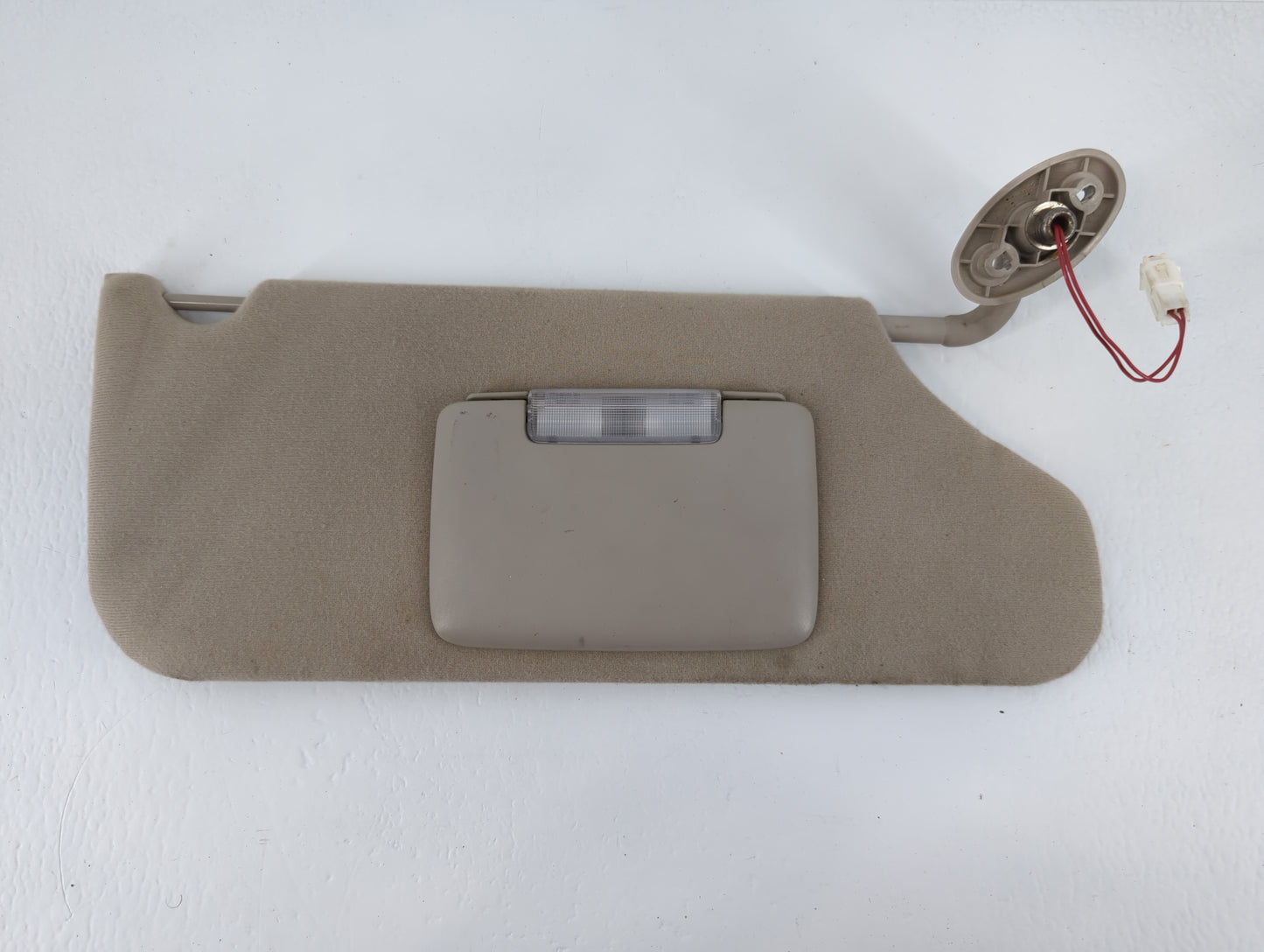 2004-2007 Jeep Liberty Sun Visor Shade Replacement Passenger Right Mirror Fits Fits 2004 2005 2006 2007 OEM Used Auto Parts 