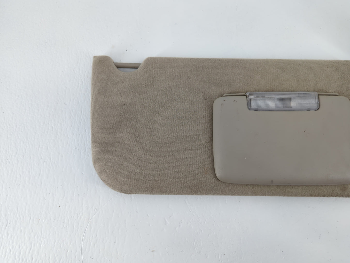 2004-2007 Jeep Liberty Sun Visor Shade Replacement Passenger Right Mirror Fits Fits 2004 2005 2006 2007 OEM Used Auto Parts 