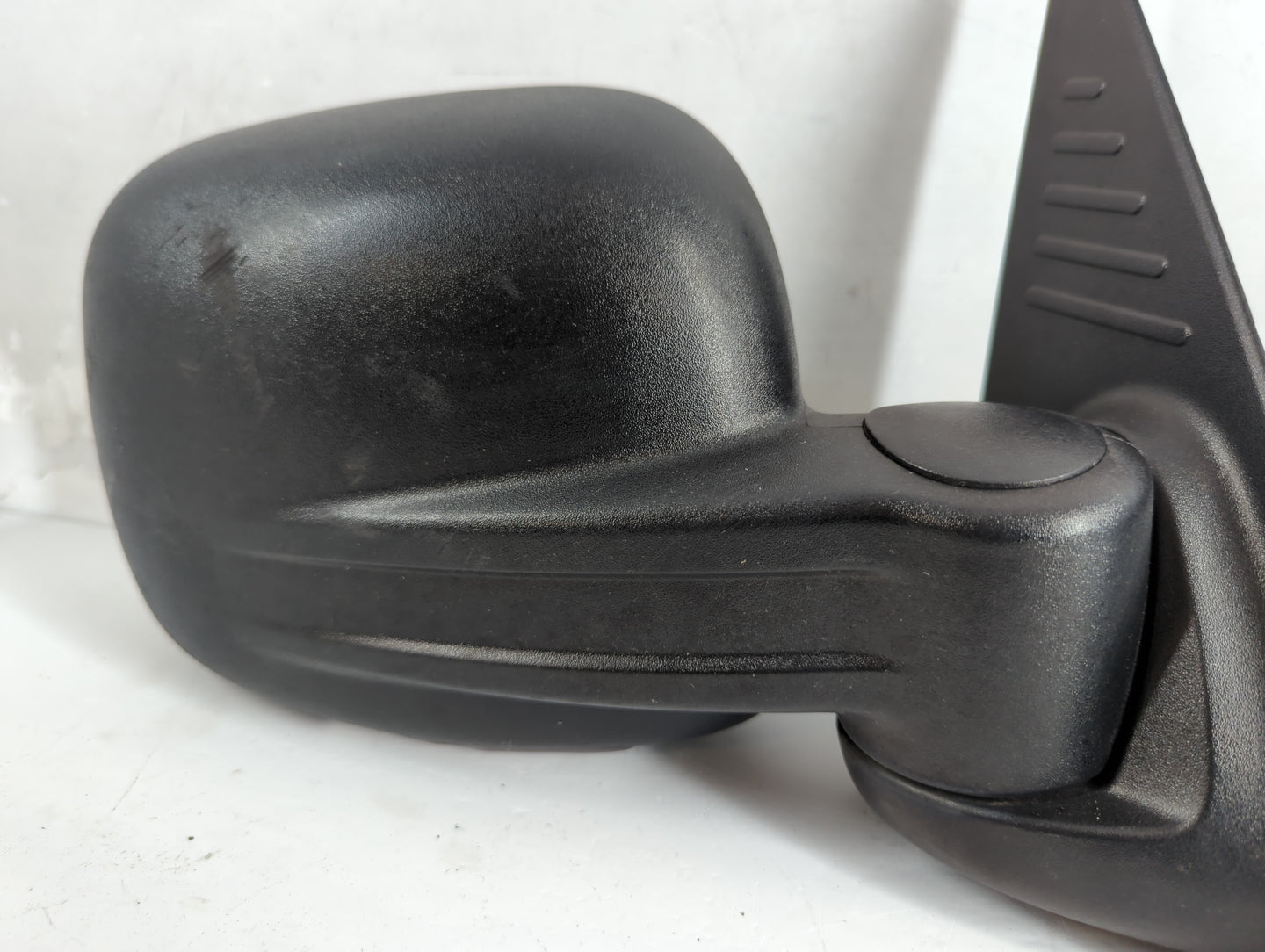 2002-2007 Jeep Liberty Passenger Side View Mirror - Right Door Mirror OEM Used - Oemusedautoparts1.com