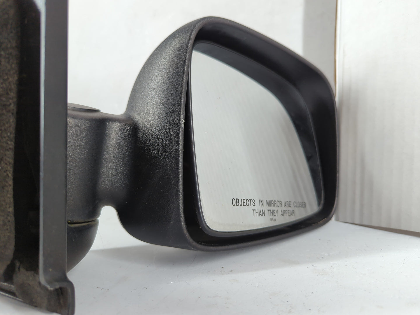 2002-2007 Jeep Liberty Passenger Side View Mirror - Right Door Mirror OEM Used - Oemusedautoparts1.com