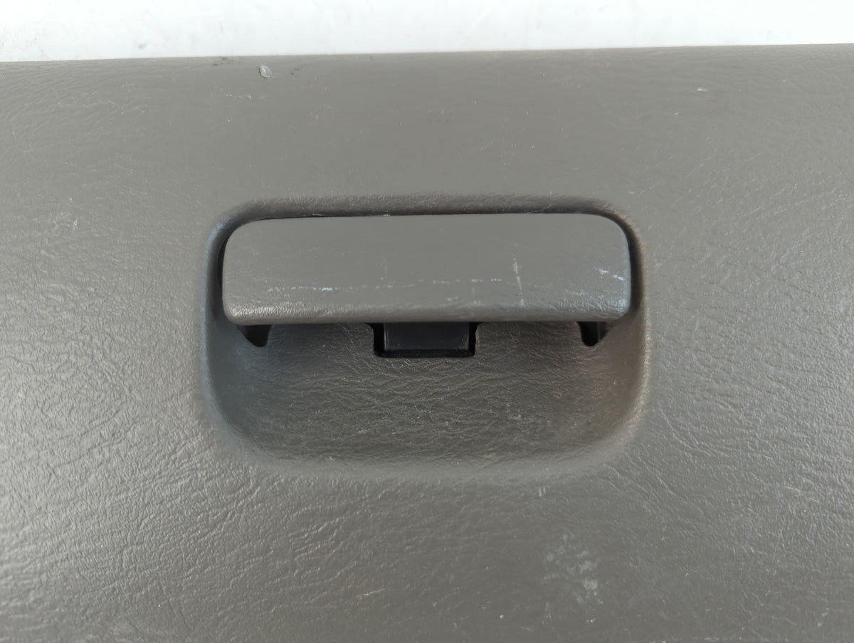 2005 Jeep Liberty Passenger Glove Box Door Storage Compartment 795629 - Oemusedautoparts1.com