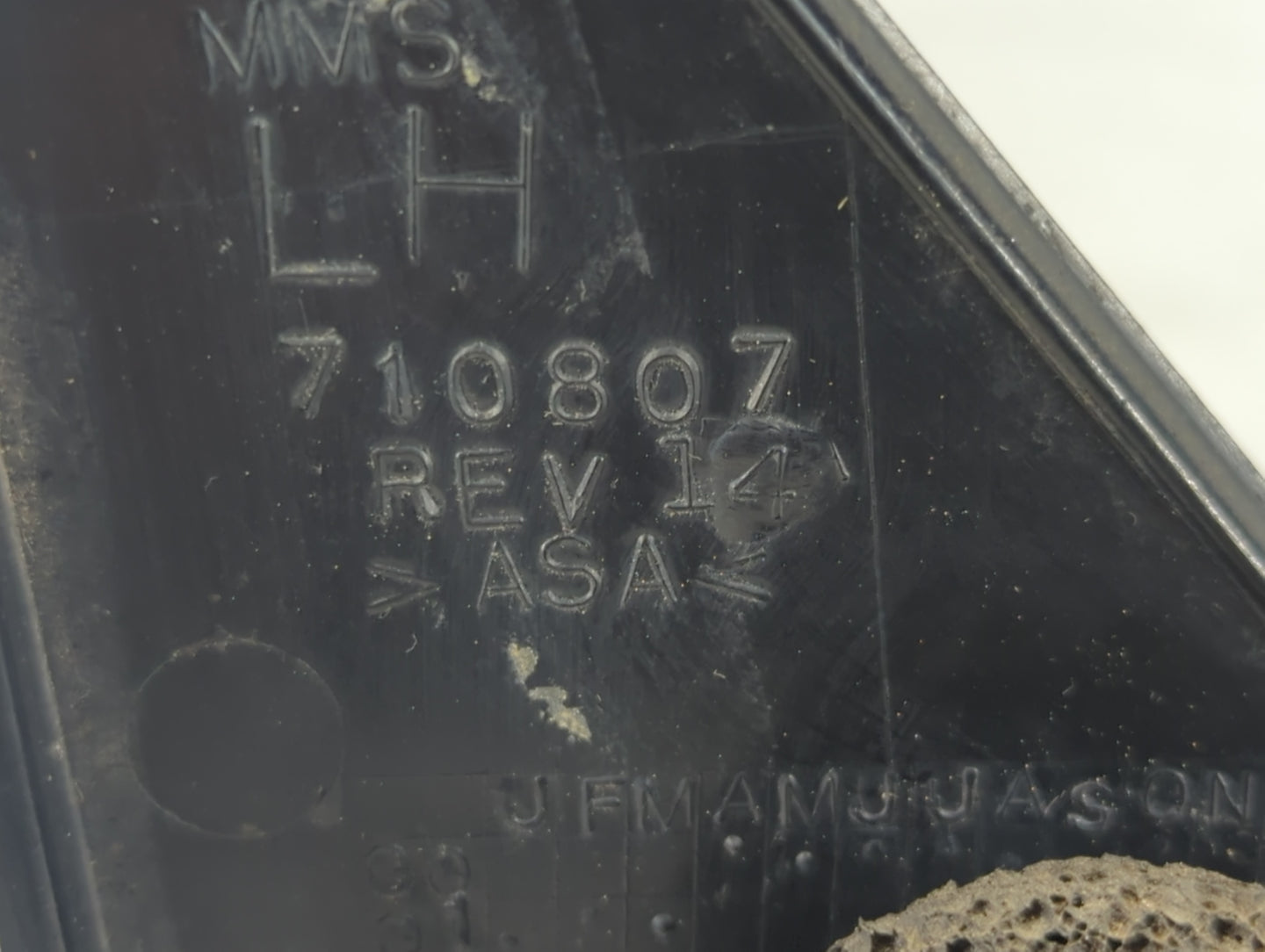 2002-2007 Jeep Liberty Driver Side View Mirror - Left Door Mirror OEM Used - Oemusedautoparts1.com