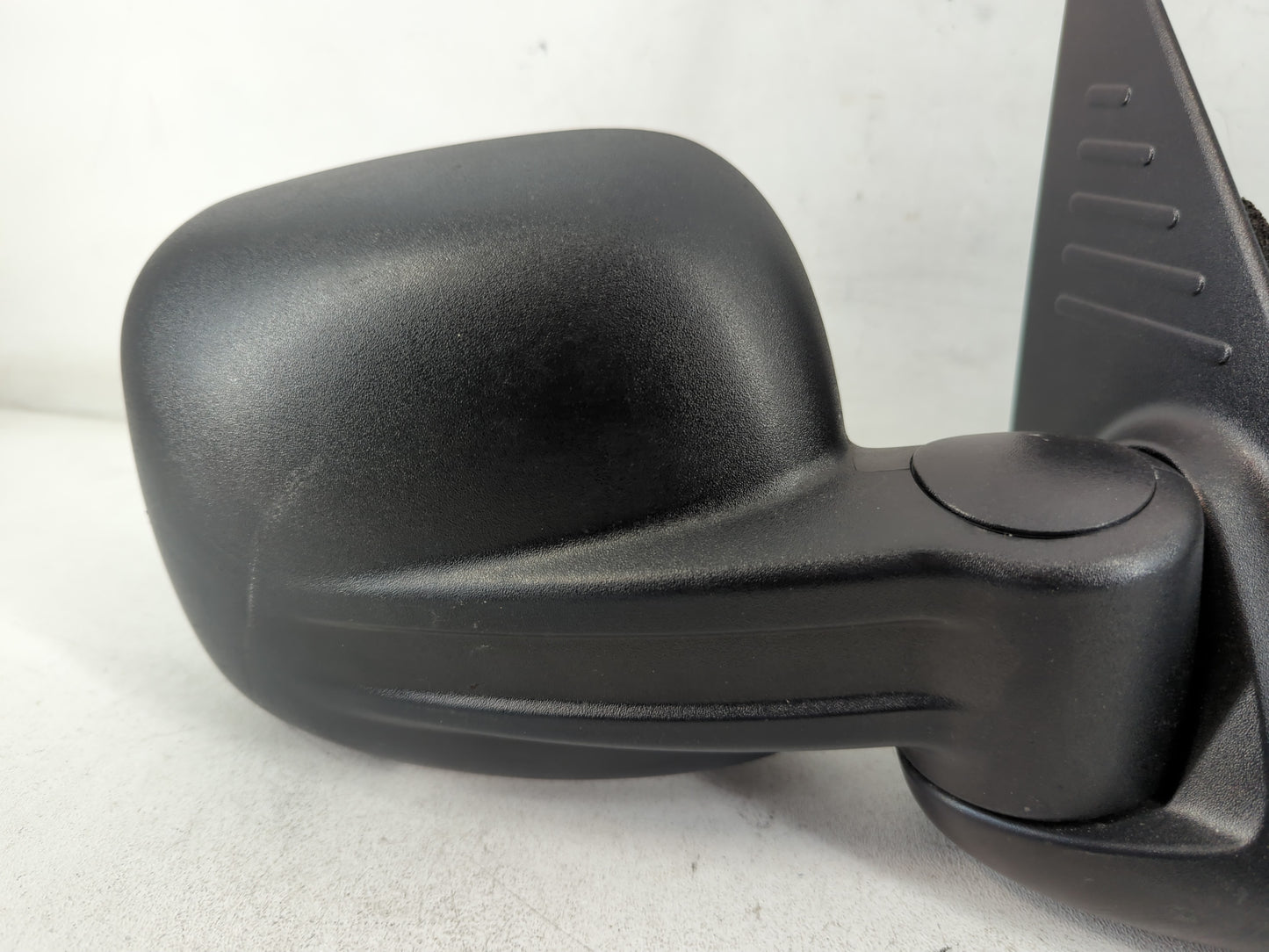 2002-2007 Jeep Liberty Passenger Side View Mirror - Right Door Mirror OEM Used - Oemusedautoparts1.com